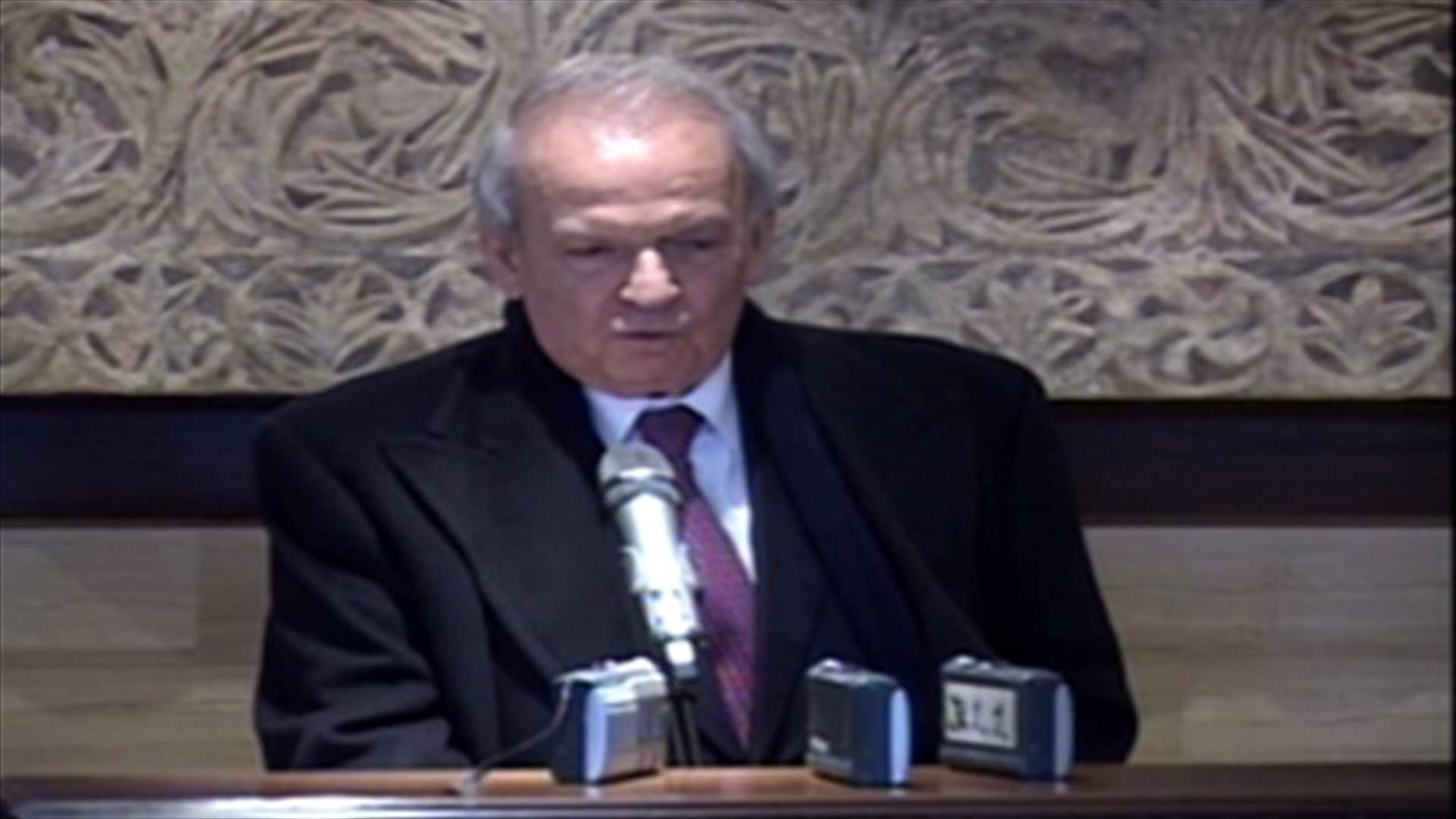 Berri meets with March 14 delegation