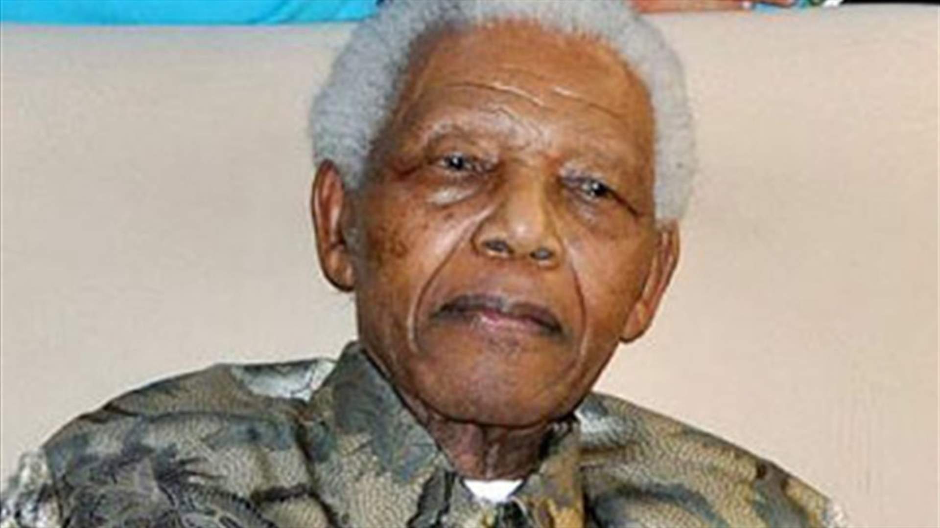 S.Africa's Mandela had gall stones removed, recovering 