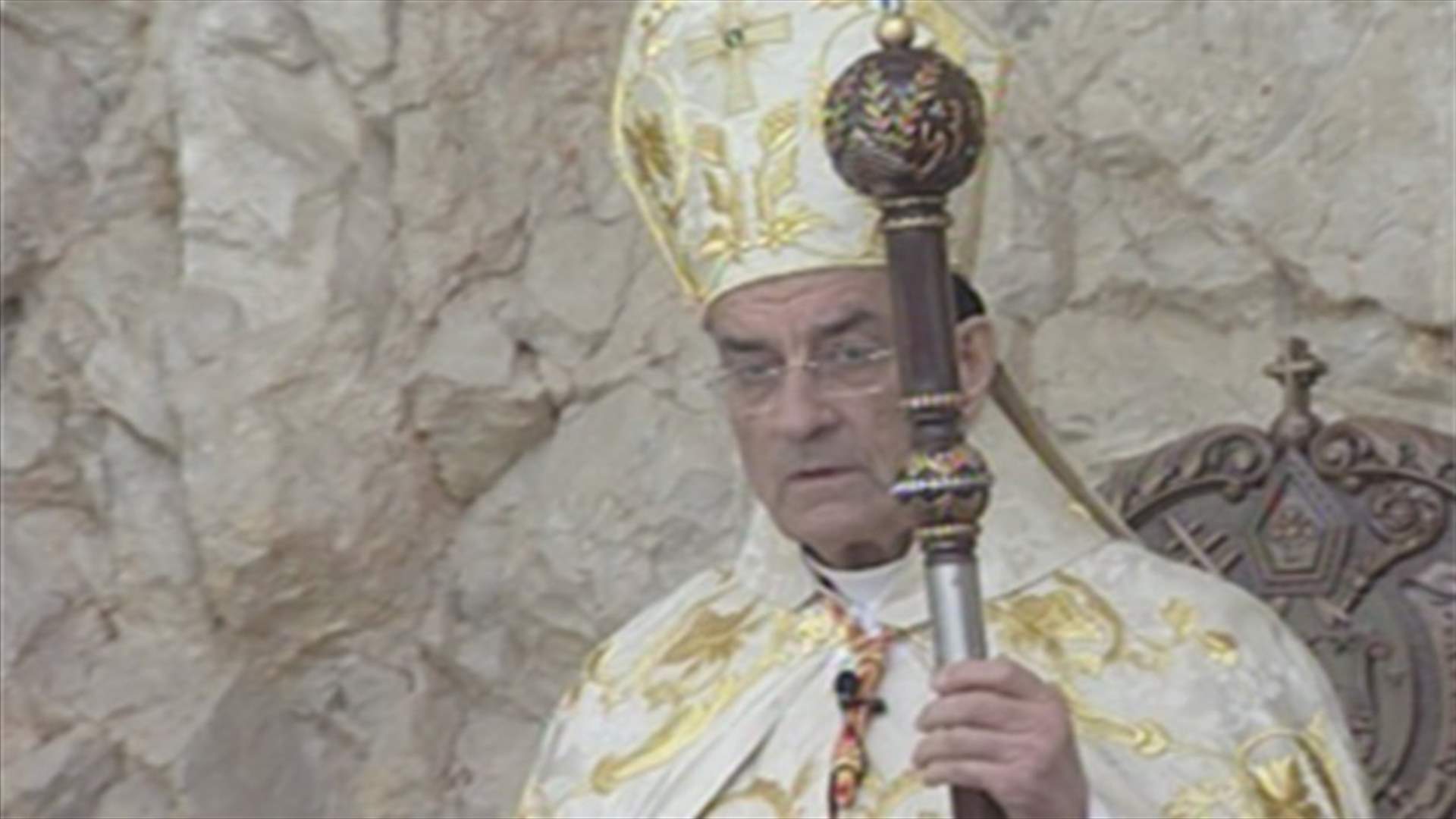الراعي يدعو المسؤولين الى وضع حدّ لانتشار السلاح