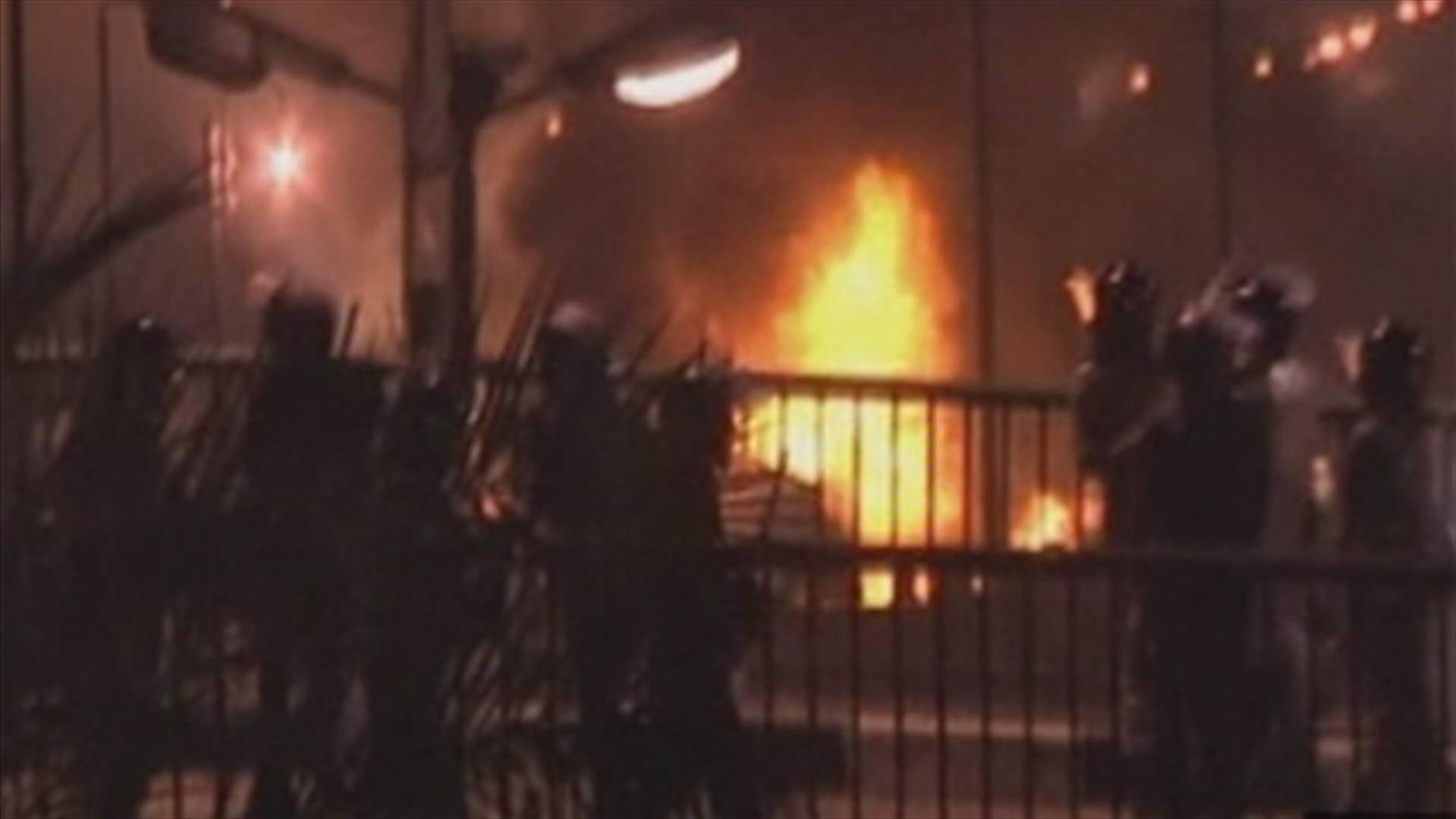 تظاهرة الاقباط بالقاهرة تحصد 24 قتيلا.. وشرف يدعو لعدم الاستجابة لدعاوى الفتنة