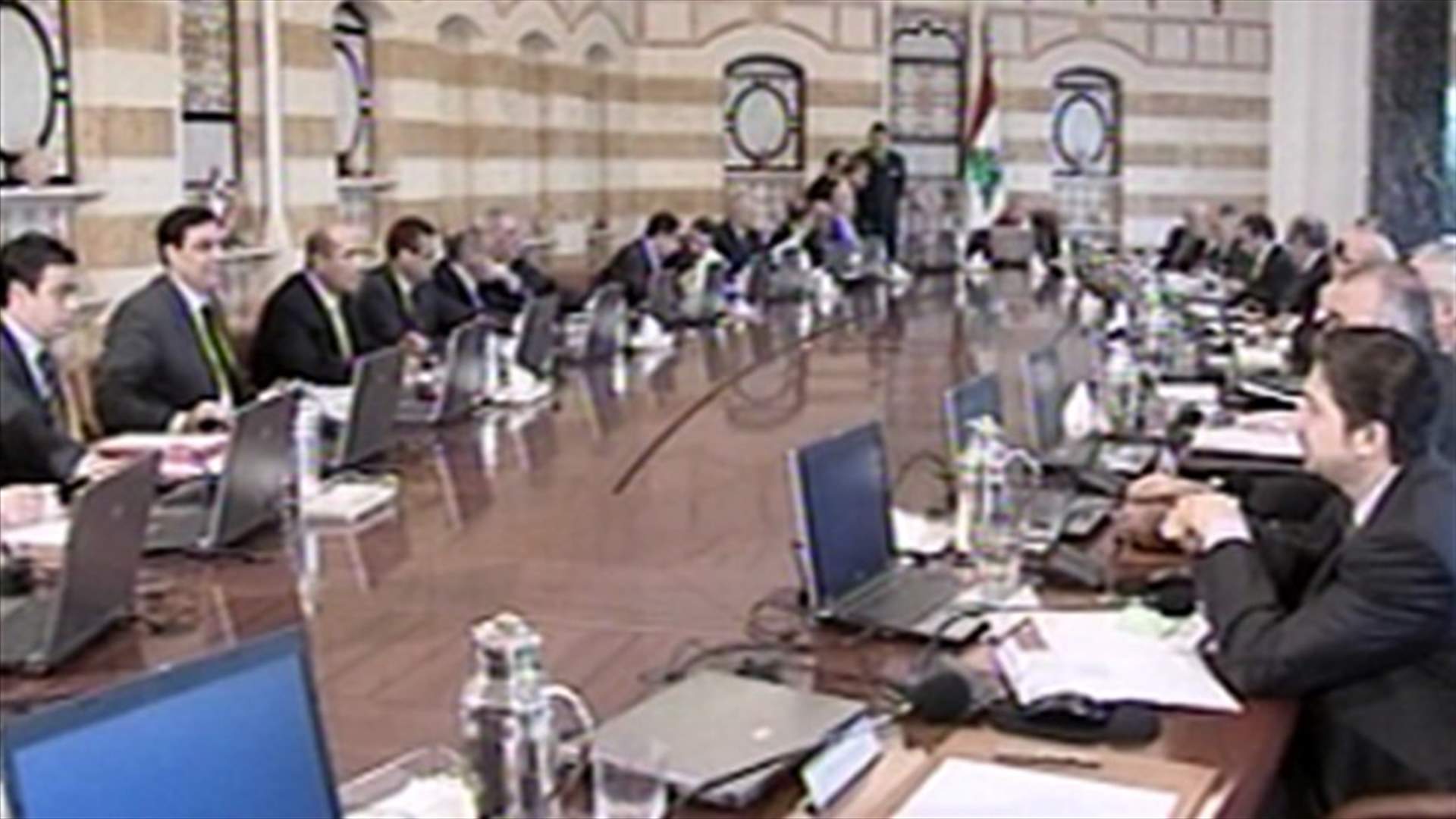 مستحقات شهرية ضخمة تدفعها الدولة للهيئات واللجان الرسمية