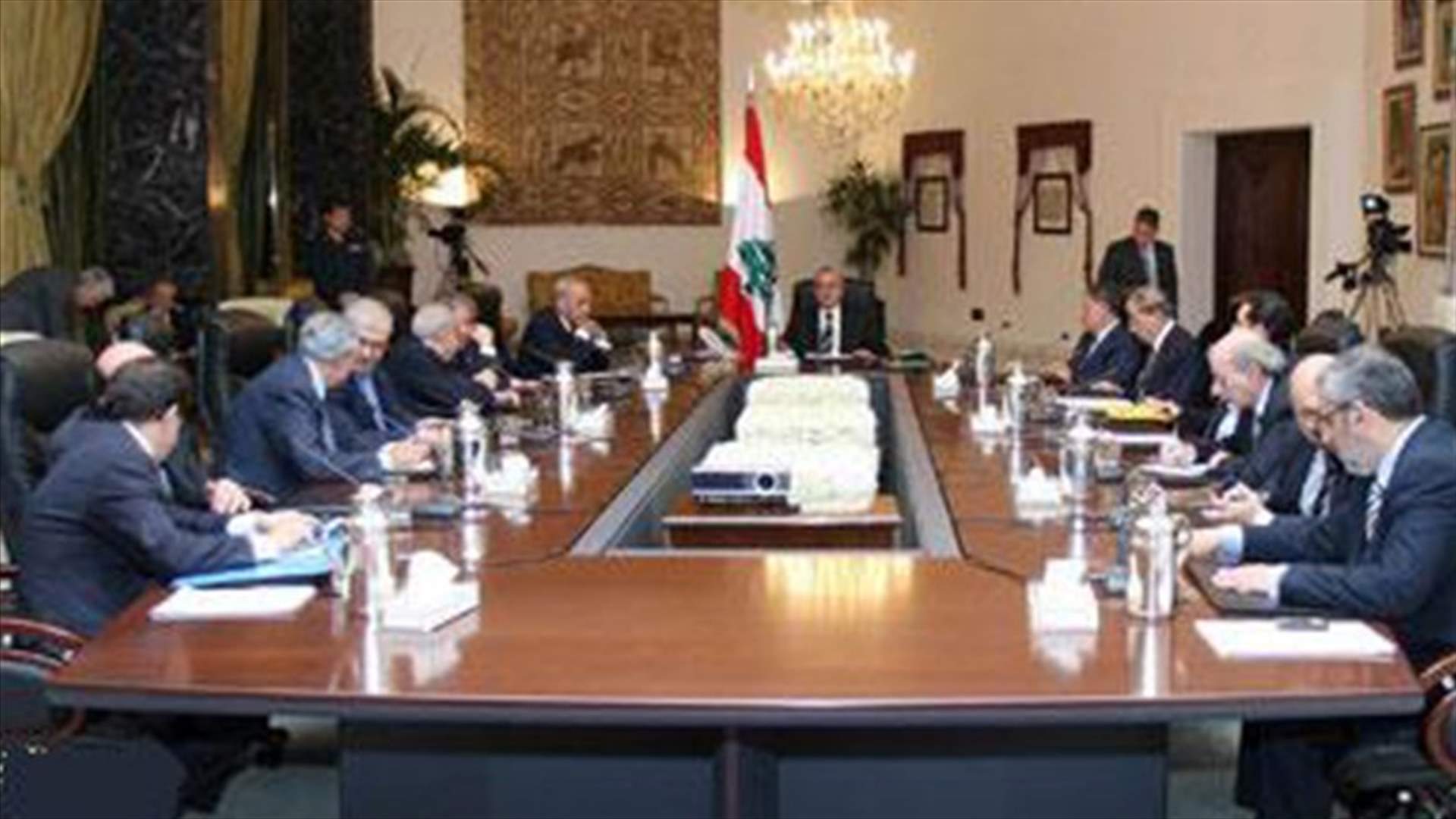 المواقف المرتبطة بطاولة الحوار باتت واضحة