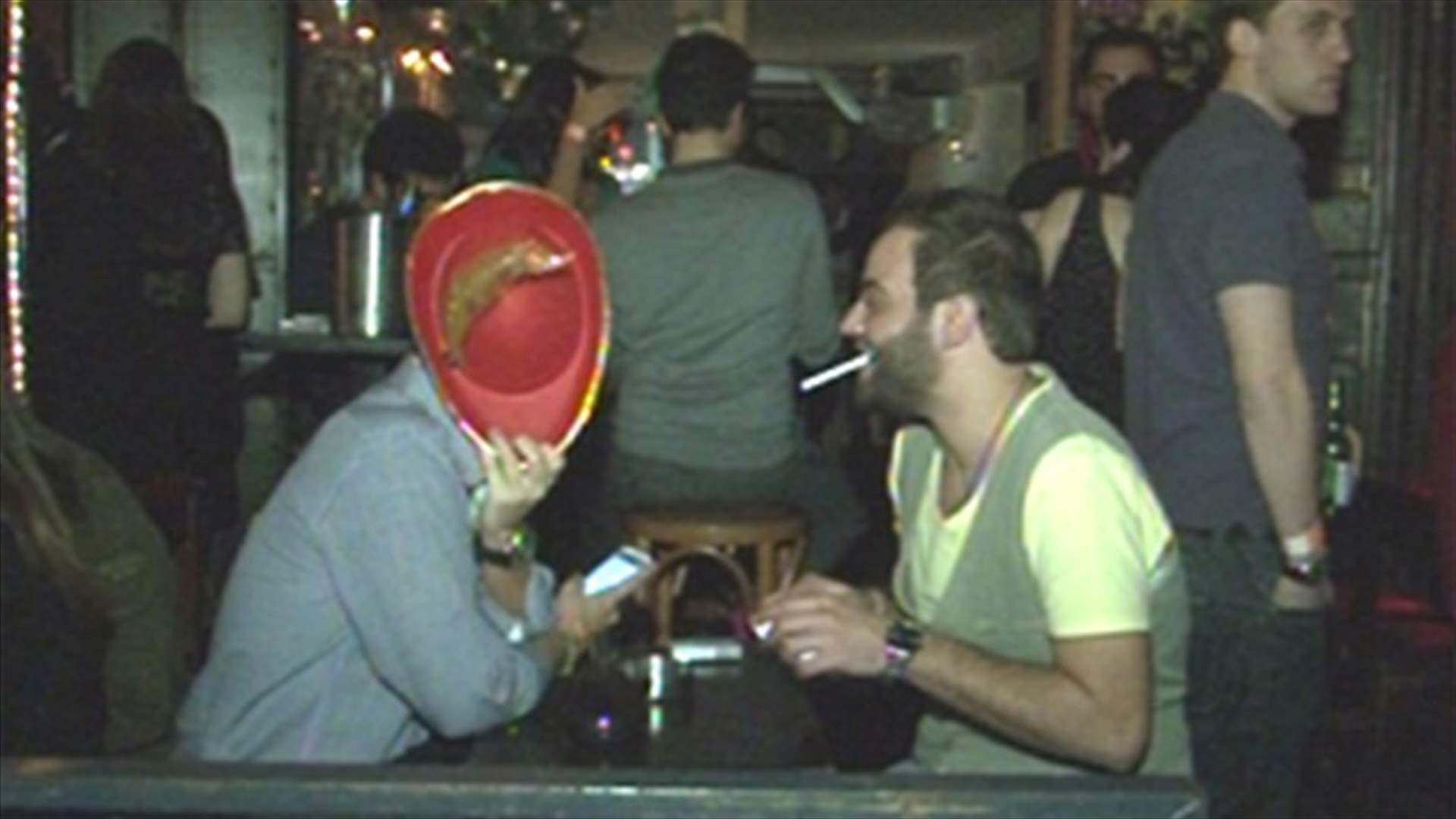 REPORT: Lebanese revelers celebrate NYE by violating non-smoking law