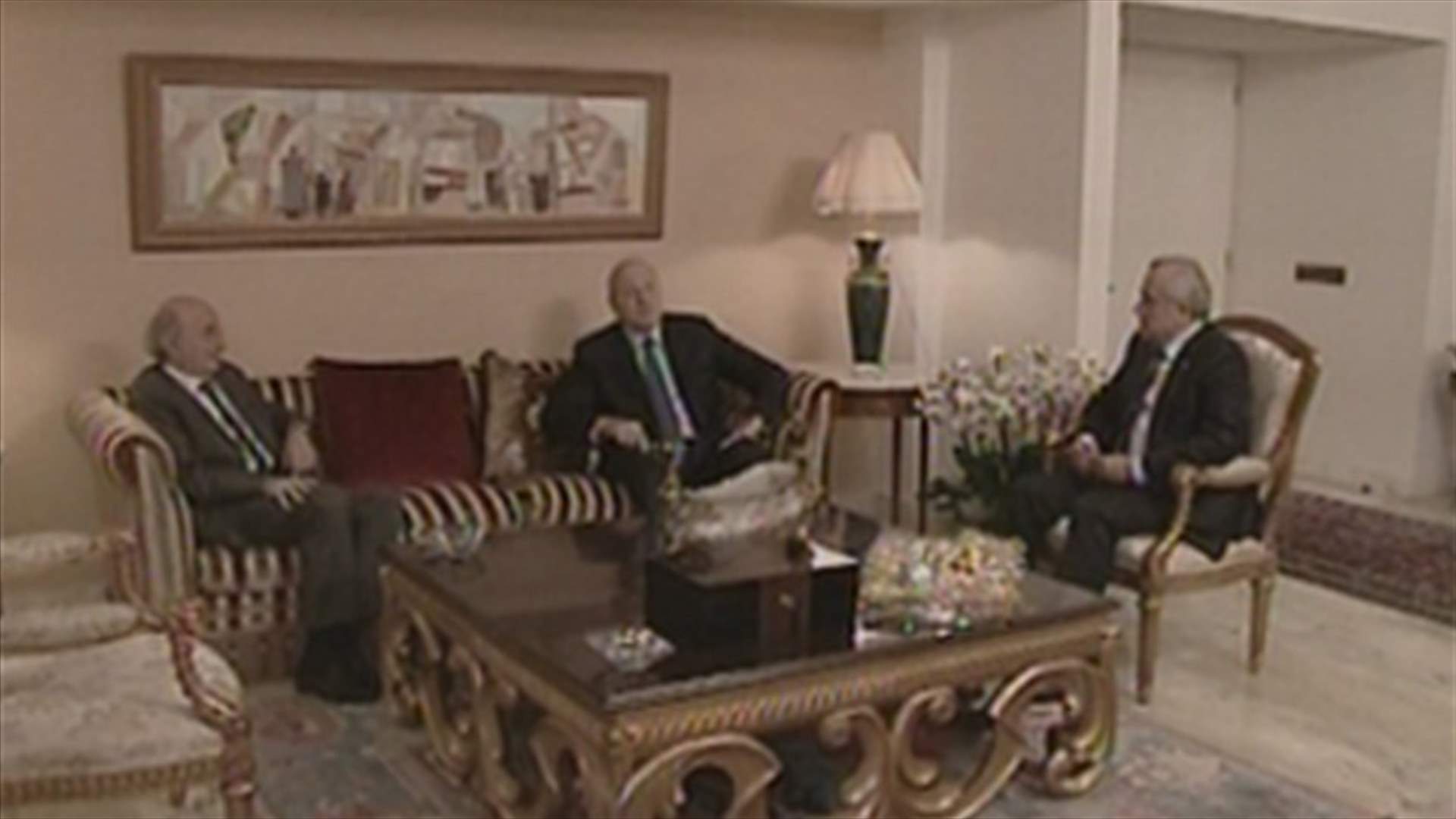 اجتماع ببعبدا جمع سليمان وميقاتي وجنبلاط...