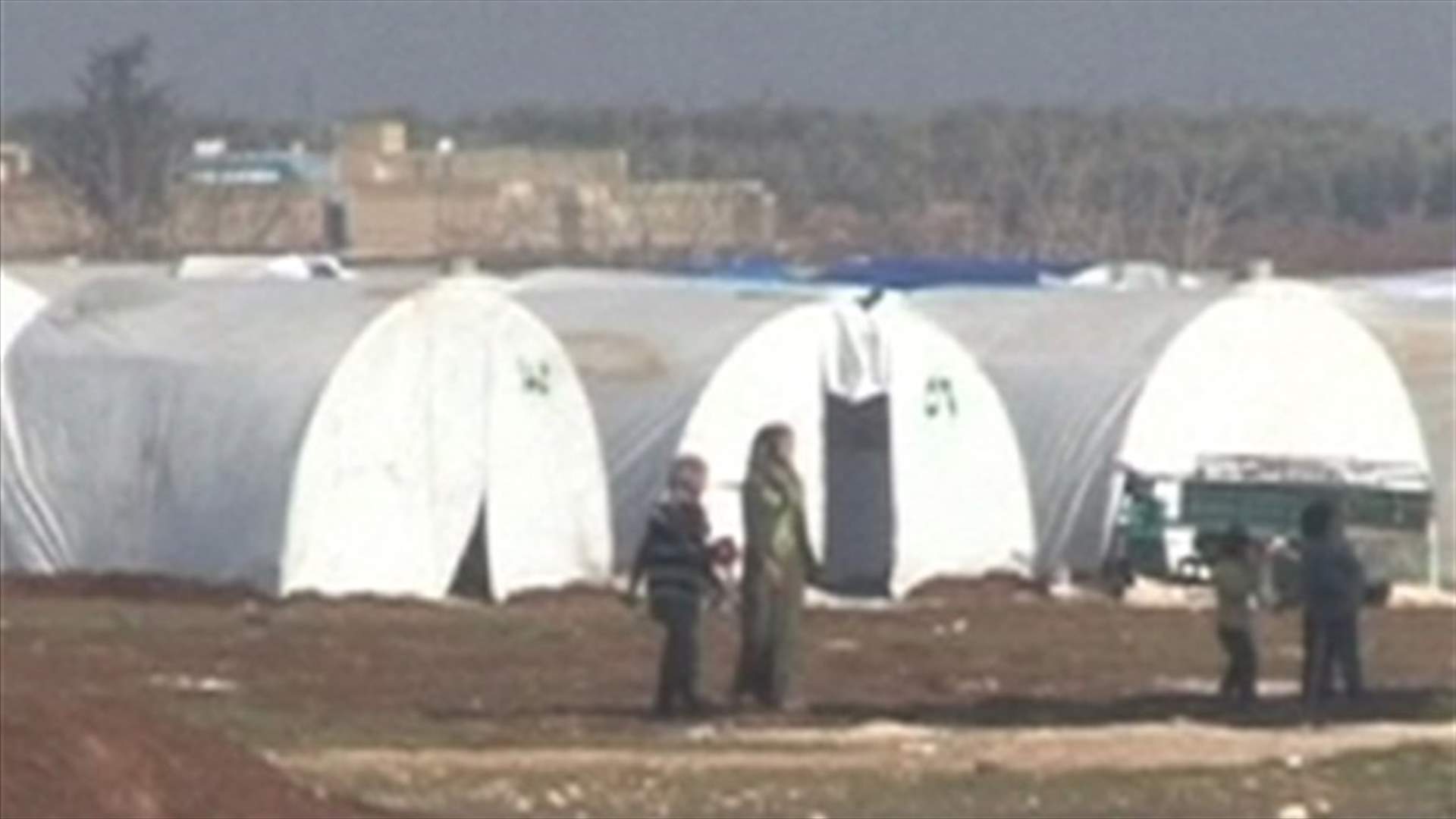 REPORT: Displaced Syrians scattered on the borders of their country