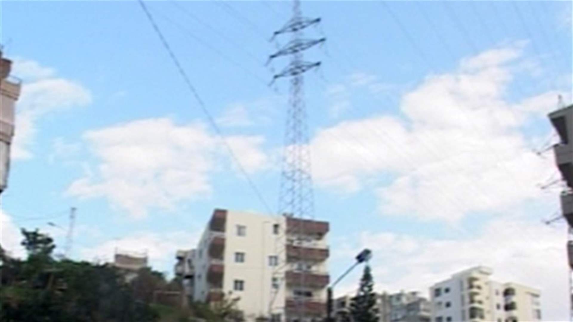 بين إضراب العمال وأضرار العاصفة..اللبنانيون في الظلمةً
