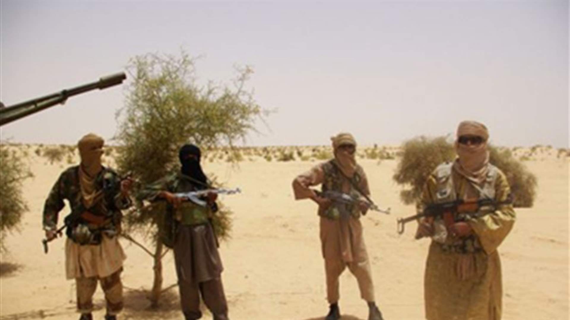 French, Malian troops encircle Islamist rebels in central Mali