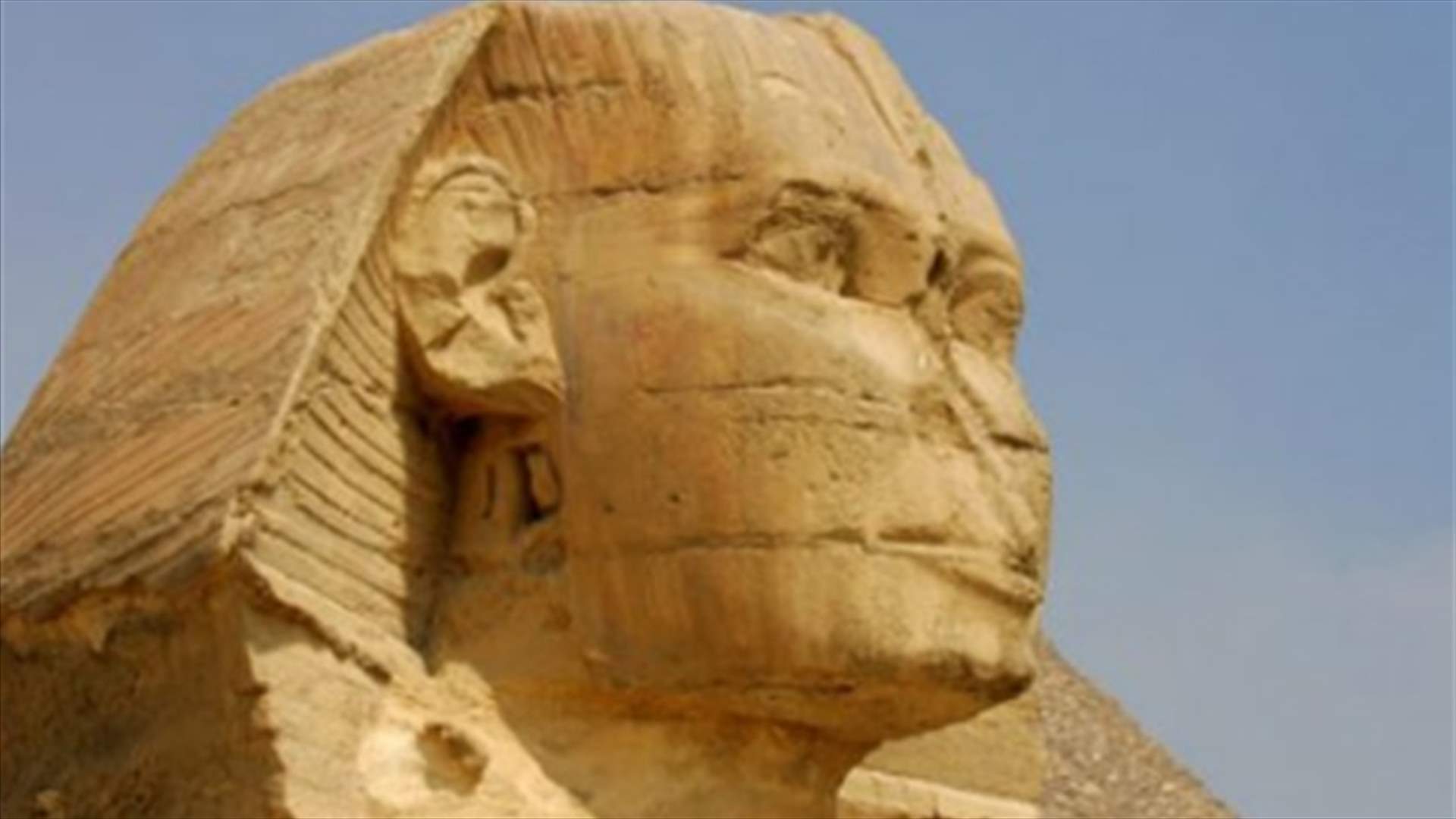 مصري يطالب بمحاكمة نابليون بونابرت بتهمة كسر أنف أبو الهول