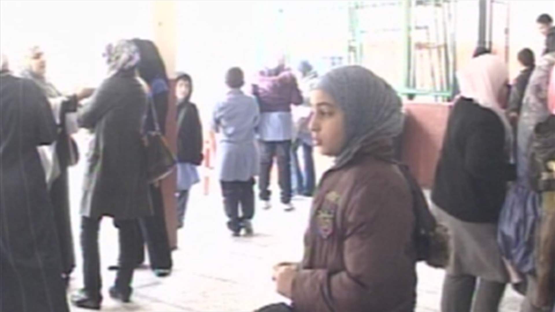 Mother kidnaps her children at gunpoint
