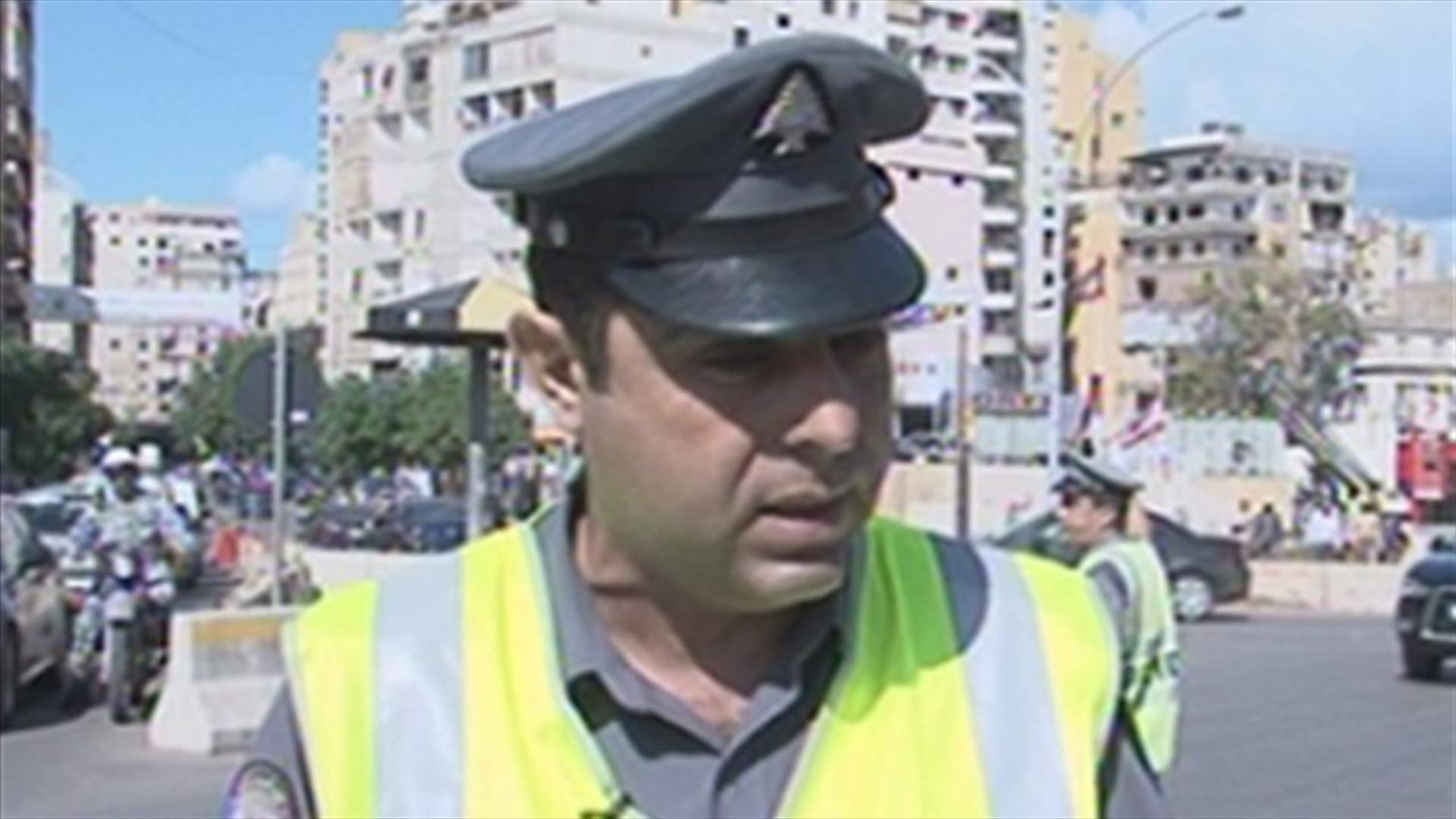 كيف يعمل شرطي السير وهل من مشاكل يواجهها في مهنته؟