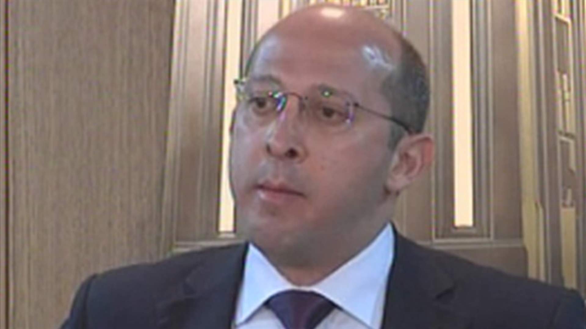 عون: اقتراح "المستقبل" قانون اغراء لجنبلاط