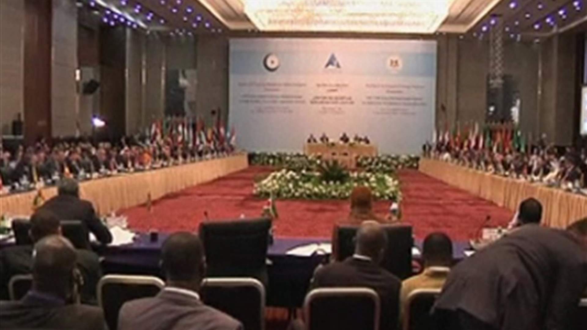 الخطيب يمهل النظام الى الاحد للافراج عن النساء المعتقلات