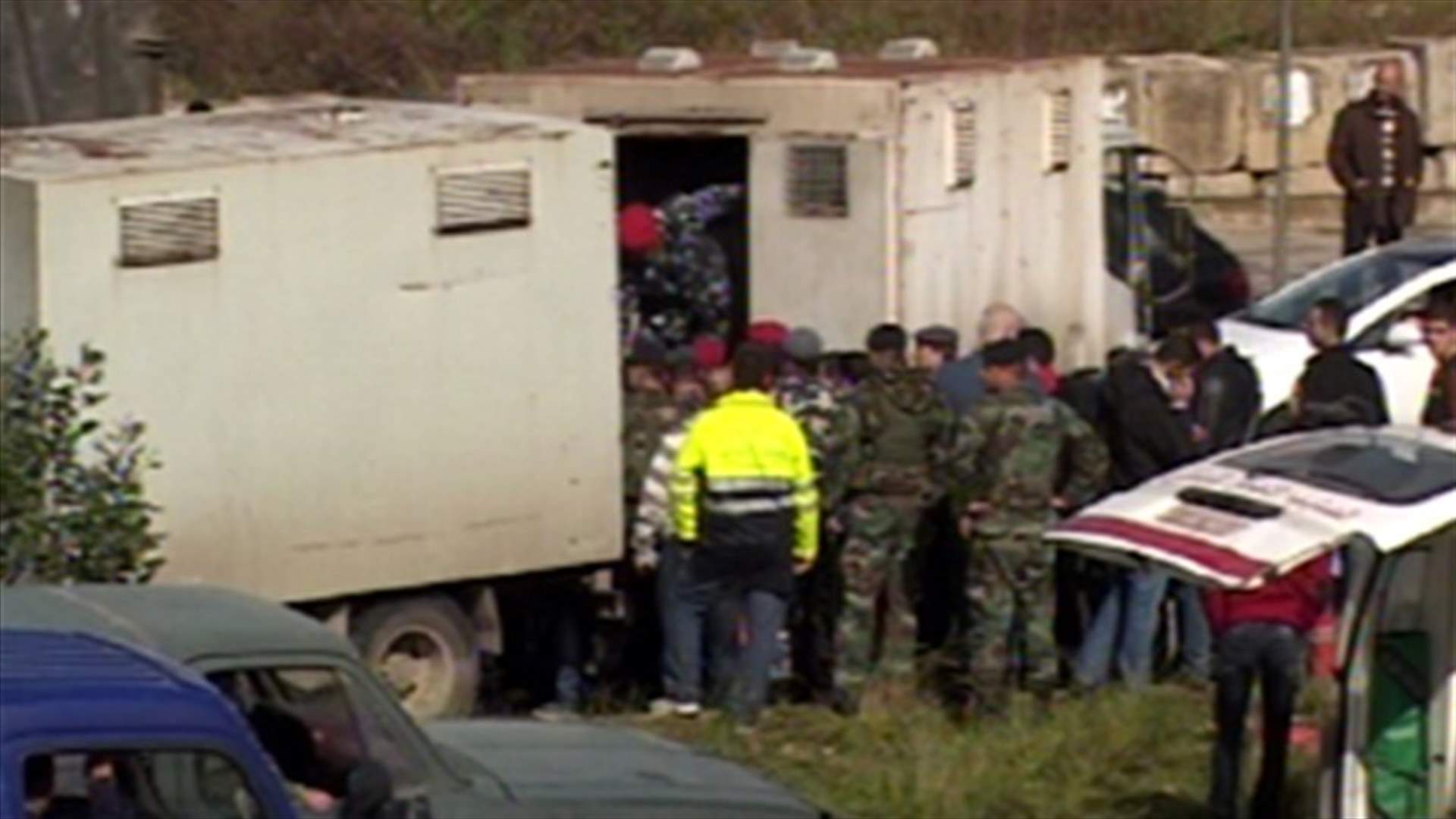 Policeman killed as van transporting inmates overturns on Dora highway