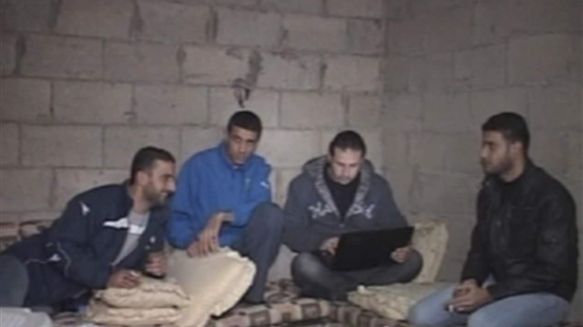هاجس الهجرة يلاحق الشباب الفلسطيني ..والسبب البطالة