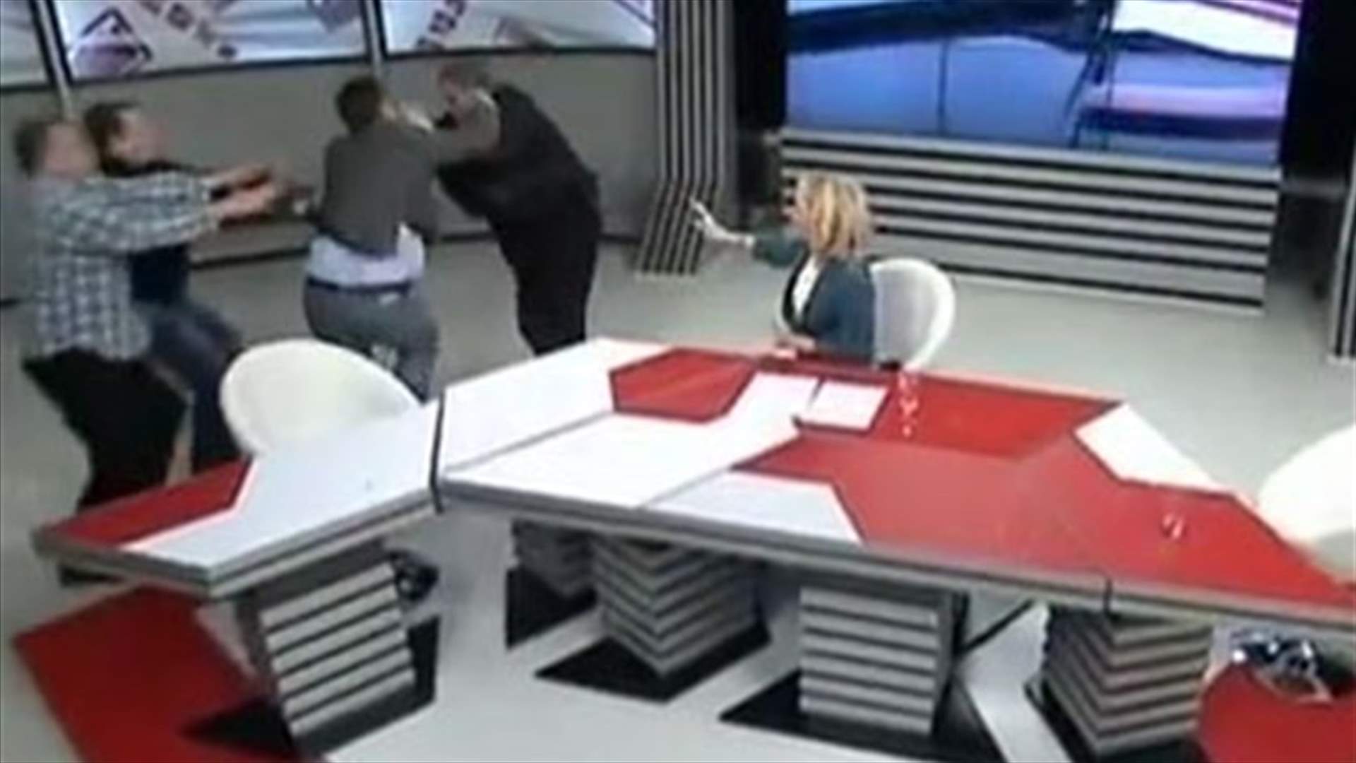 كما في لبنان كذلك في جورجيا عراك بين نواب على الهواء