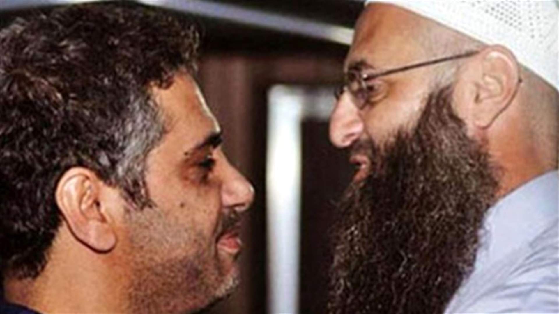 المطرب التائب يشارك الشيخ السكن