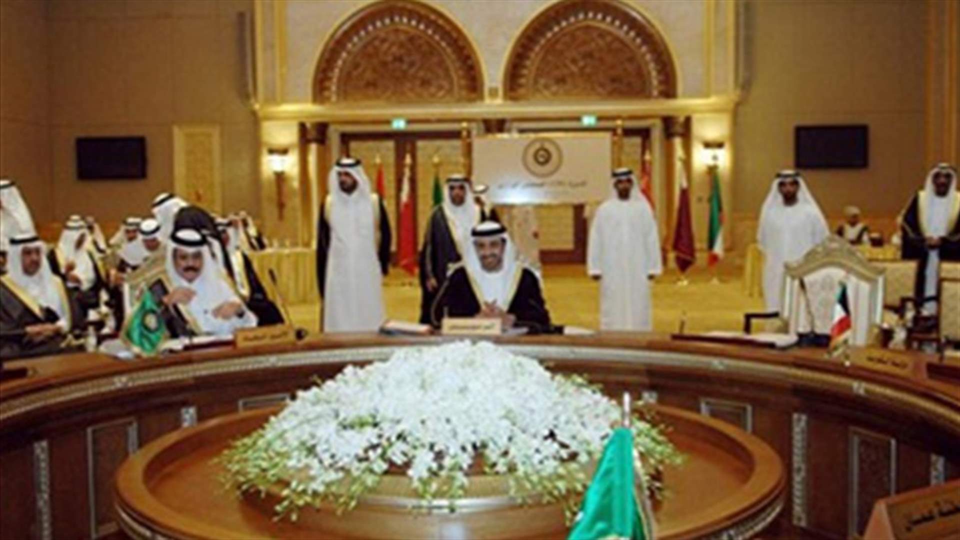 الدول الخليجيّة تهدّد بوقف استقبال اللبنانيين 