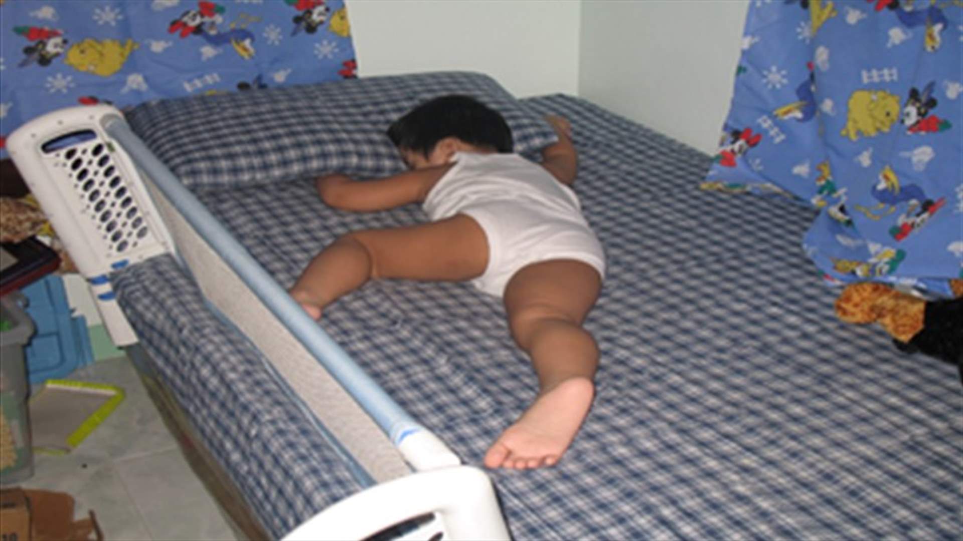 US boy, trying to avoid bedtime, calls police