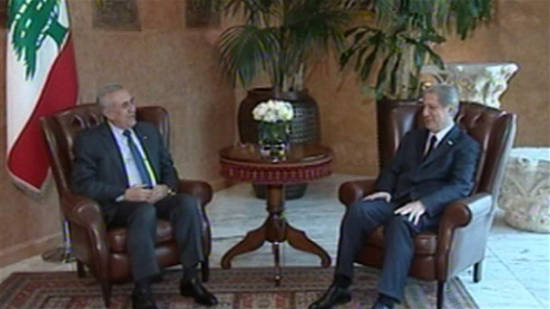 Kataeb leader Amin Gemayel informs President Sleiman of Bkerkeh discussions              