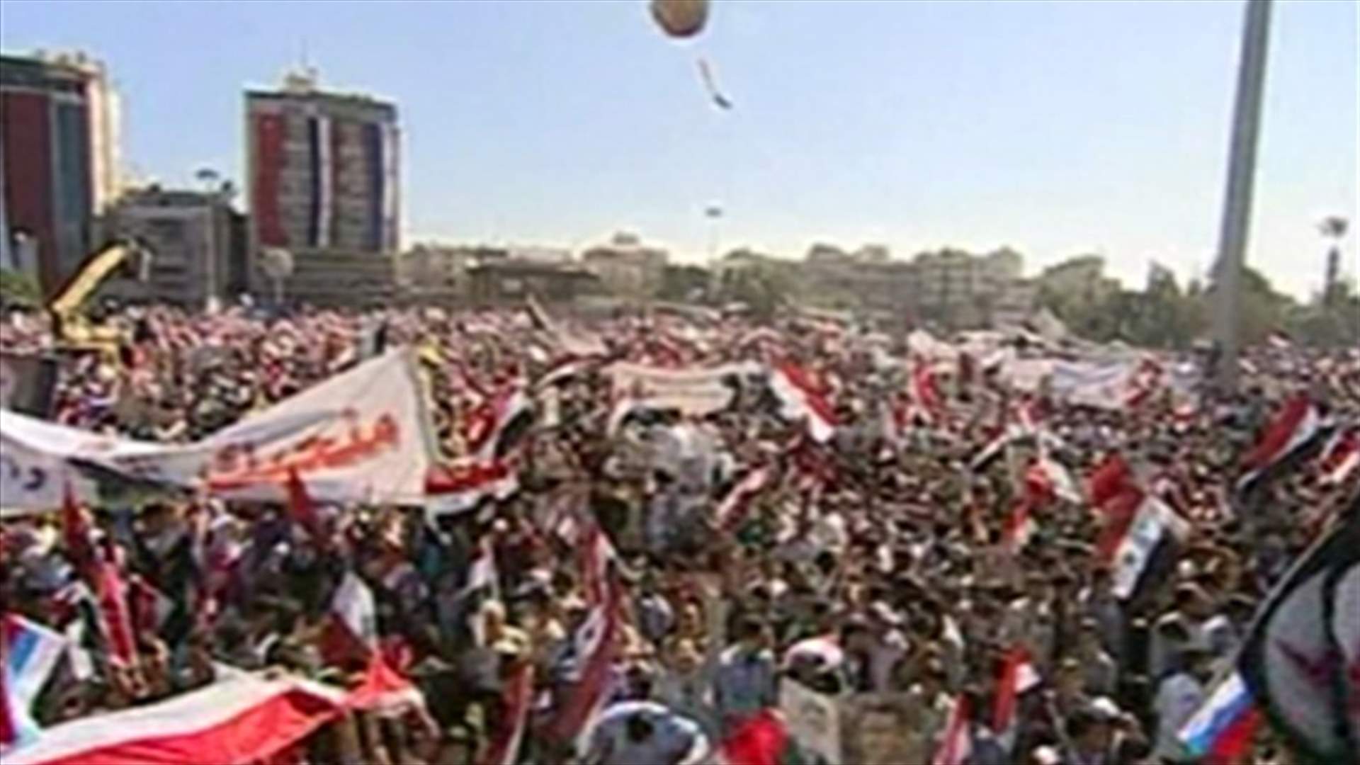 16 قتيلاً في سوريا ...وتظاهرات بحلب دعماً للأسد
