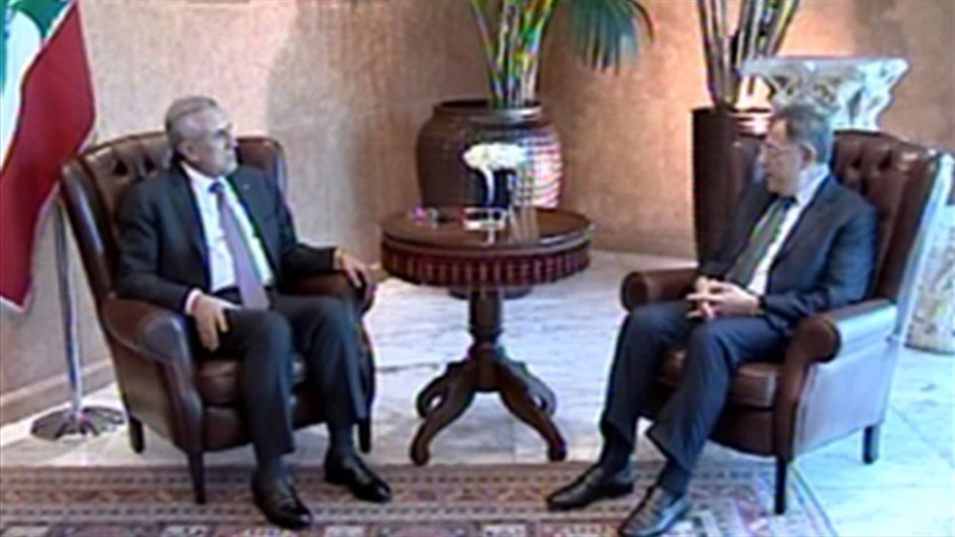 حضور رسمي تأييداً لمغارة جعيتا
