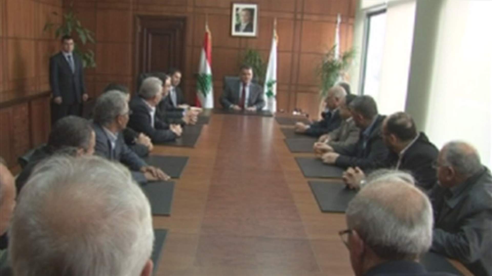 اللواء ابراهيم بحث في ملف النازحين مع الفصائل الفلسطينية