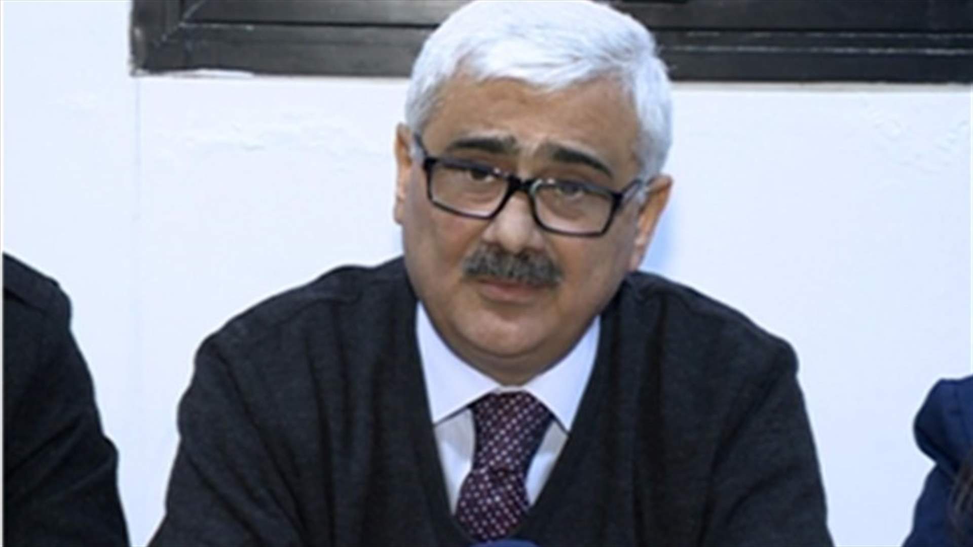 إدخال أستاذ لملاك الجامعة اللبنانية قبل 7 أيام من تقاعده