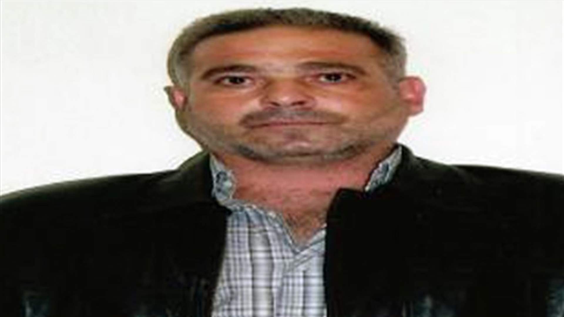 يوهم ضحاياه أنه يستطيع استخراج الذهب من الارض