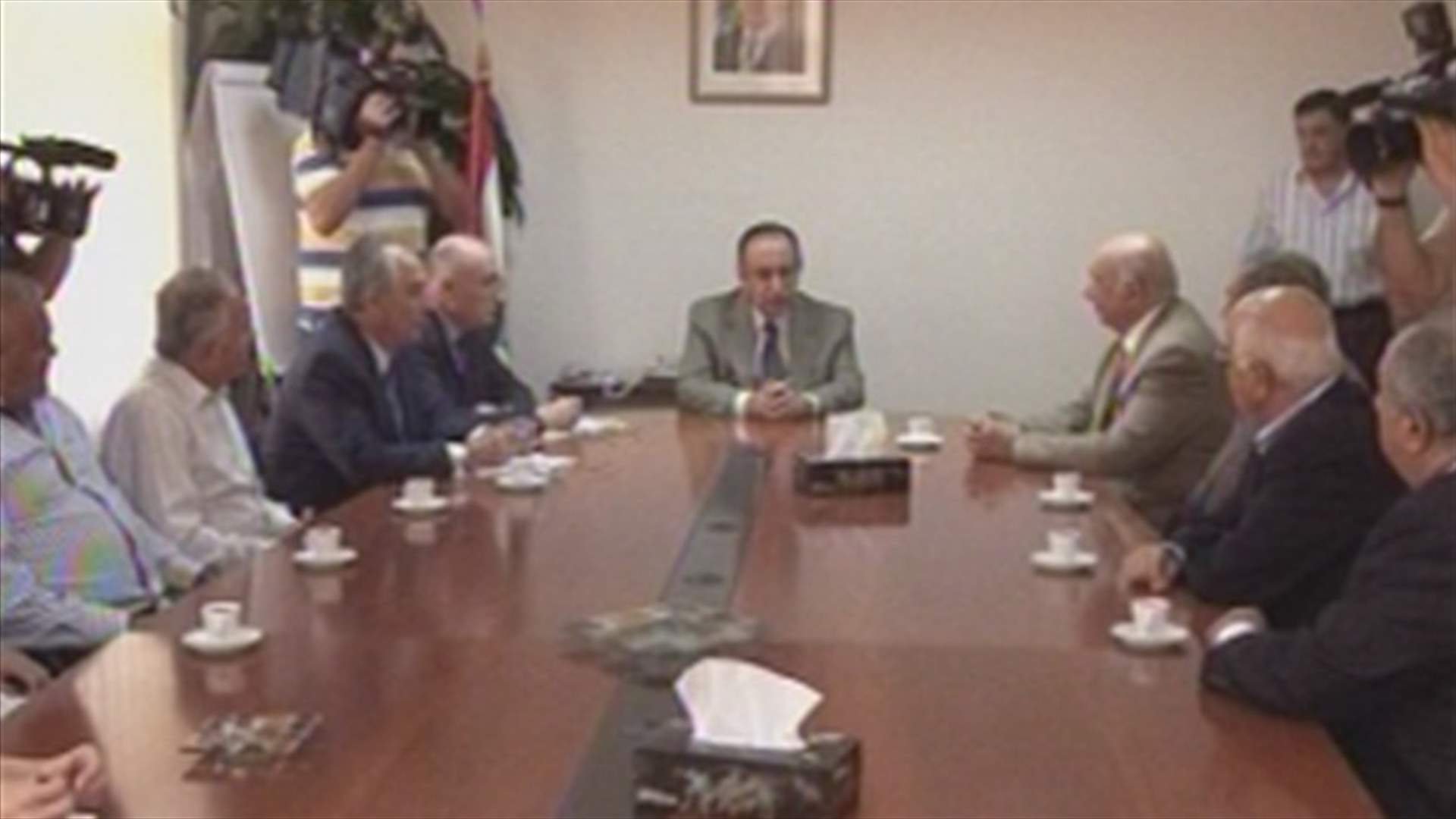 نحاس يعد بضبط الاسعار