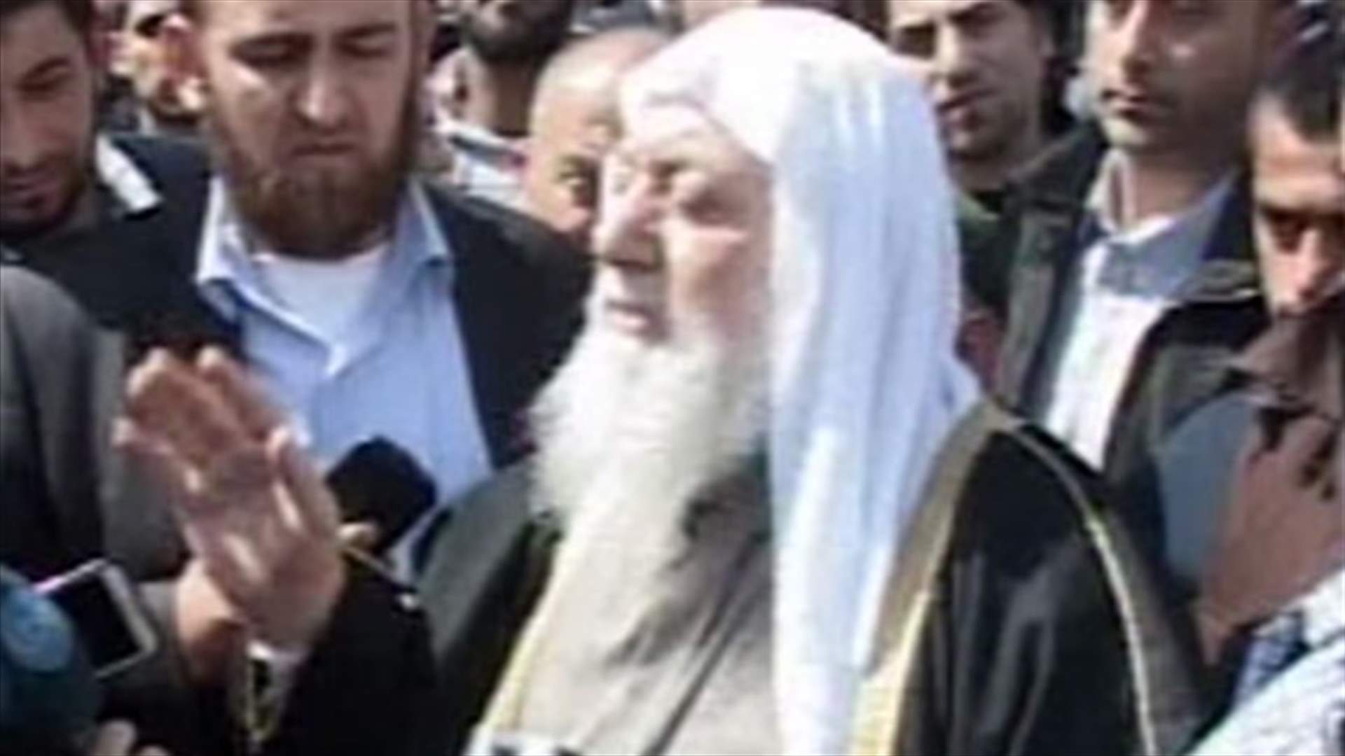 مسيرة تضامنية مع المشايخ وكبارة يدعو لاحالة الجريمة للمجلس العدلي