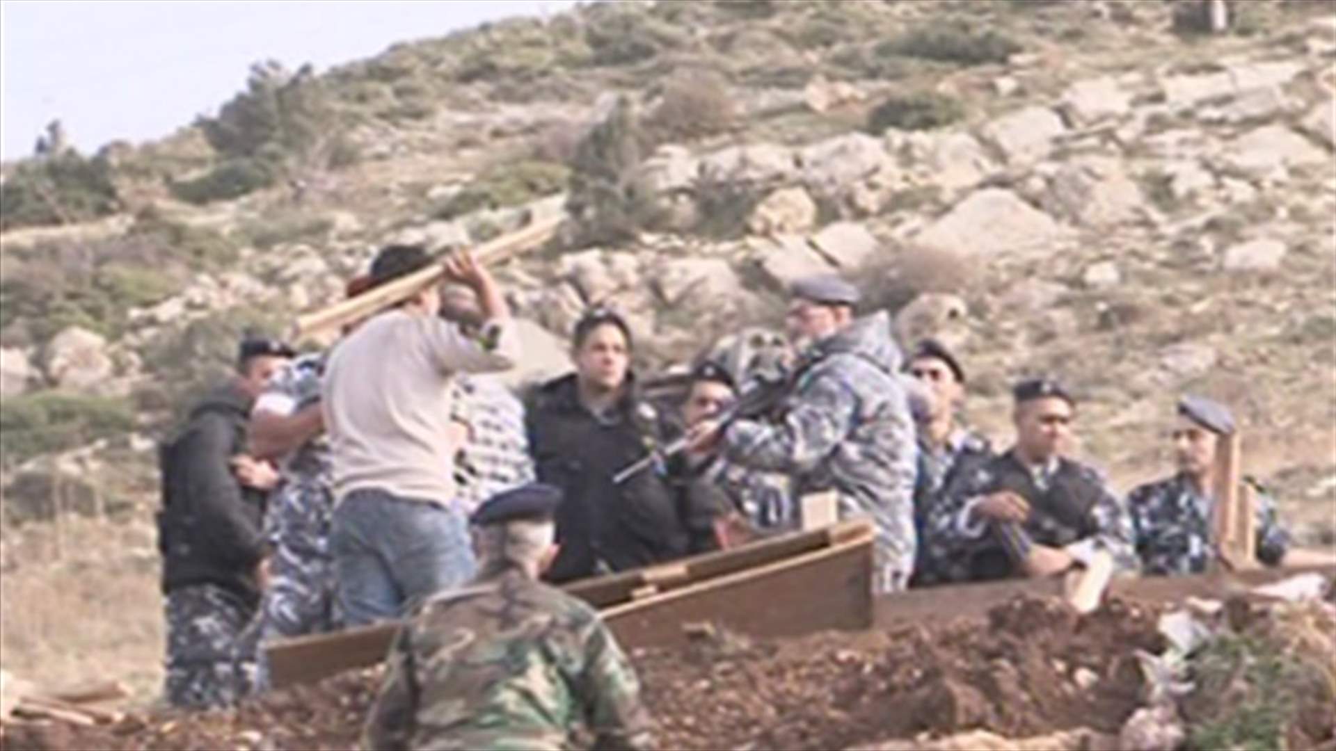 قطع طرقات بالضاحية الجنوبية ردا على قمع مخالفة بناء في لاسا