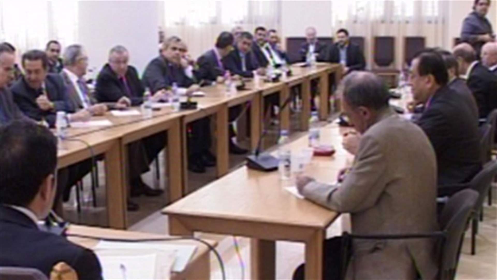 Heated debate at parliament between Fatfat, Ammar, Daher 