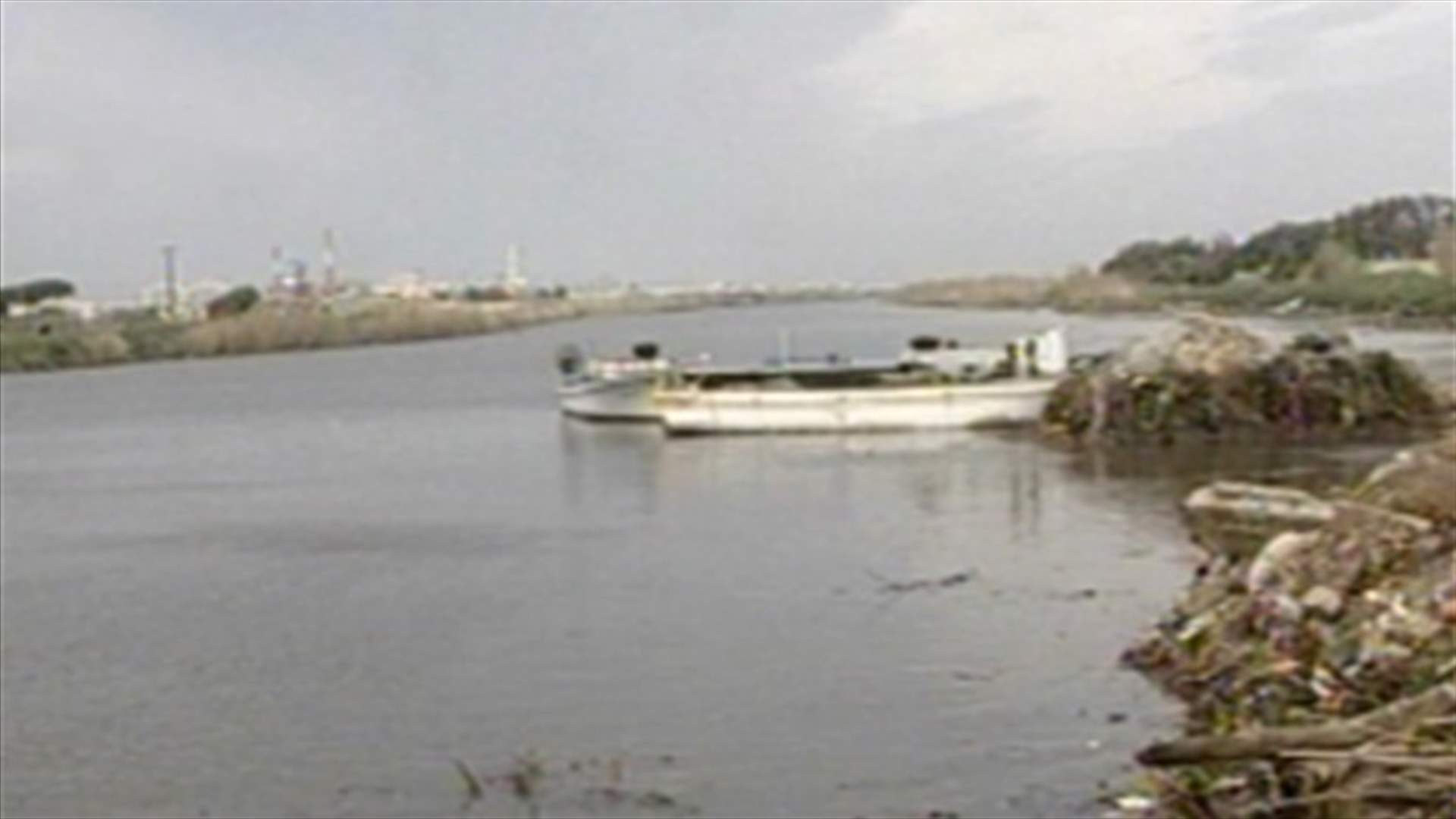اصابة صياد اثر اطلاق نار من زورق سوري قبالة العريضة 
