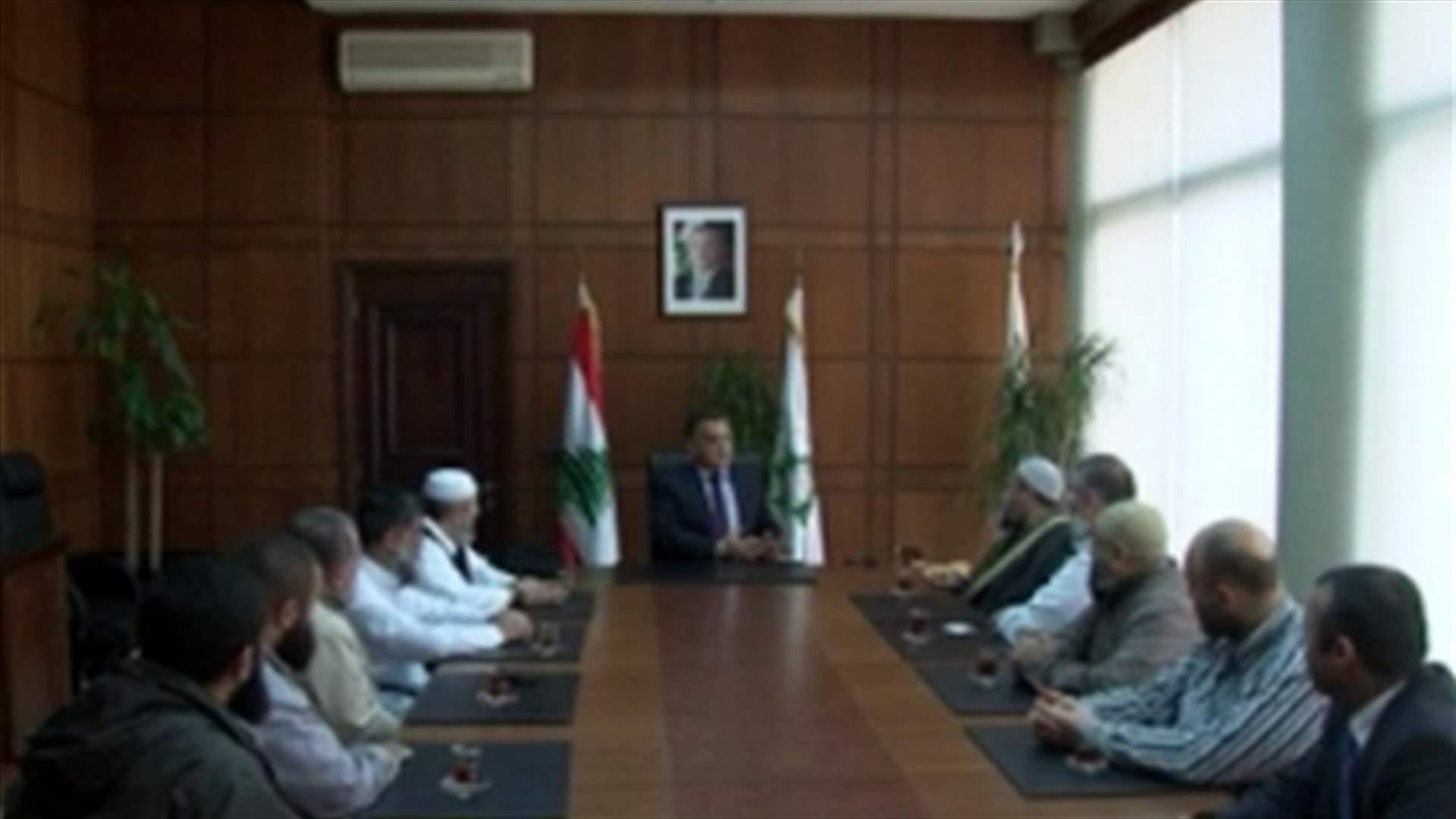 اللواء ابراهيم التقى وفدا من المشايخ السلفيين