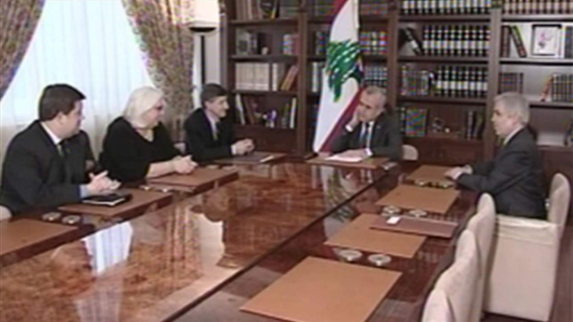 والاس: لبنان بحاجة لتلبية جميع التزاماته الدولية 