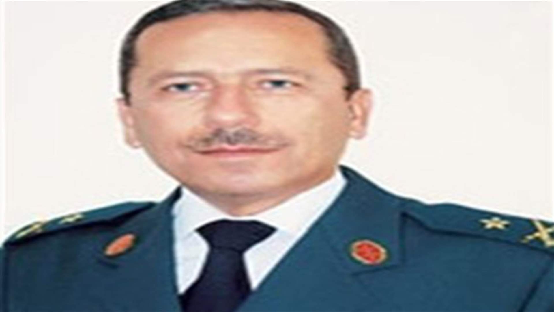 Minister Ghosn extends the mandate of Brigadier General Edmond Fadel
