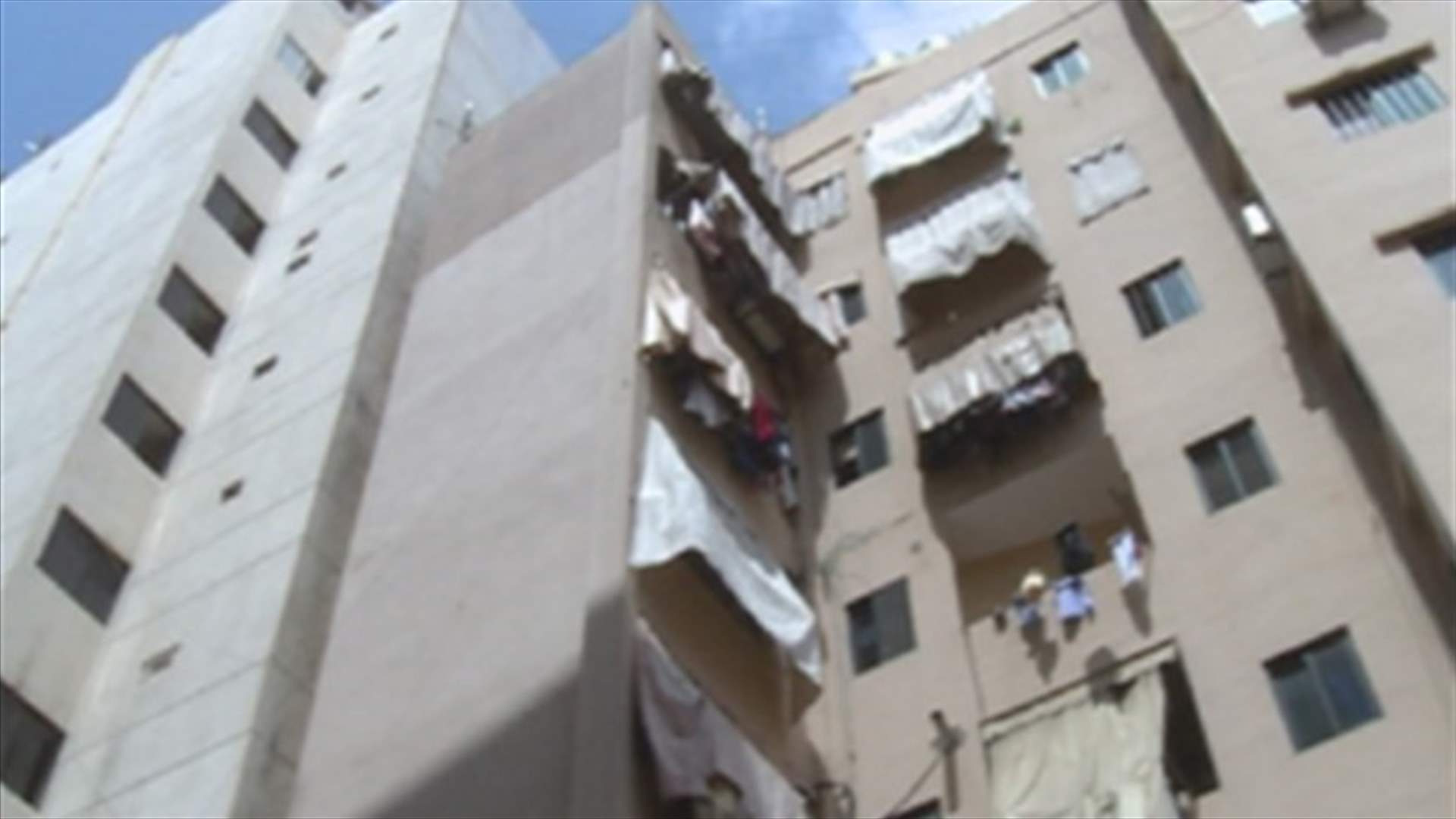 Buildings evacuation in Tariq Jdideh