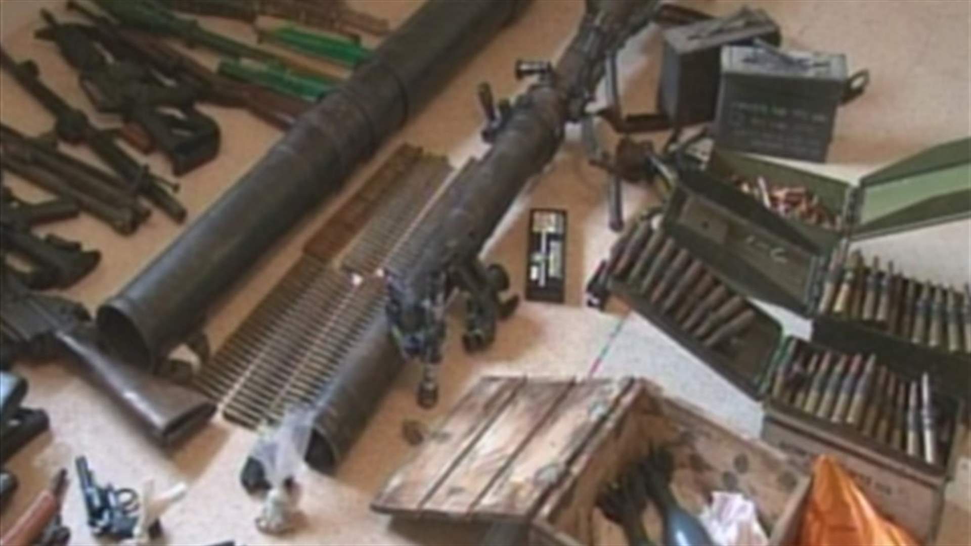 LAF foil weapon deal in Ain Zhalta, arrest 8 people