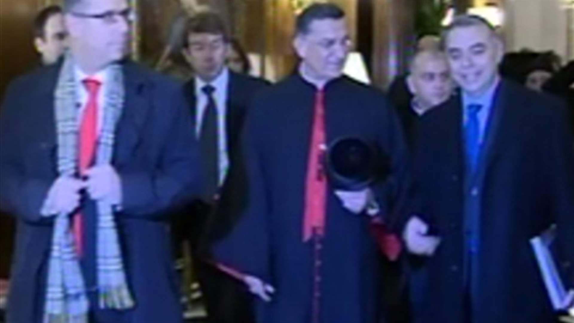 Rai pursues visit to Paris, meets with Hollande