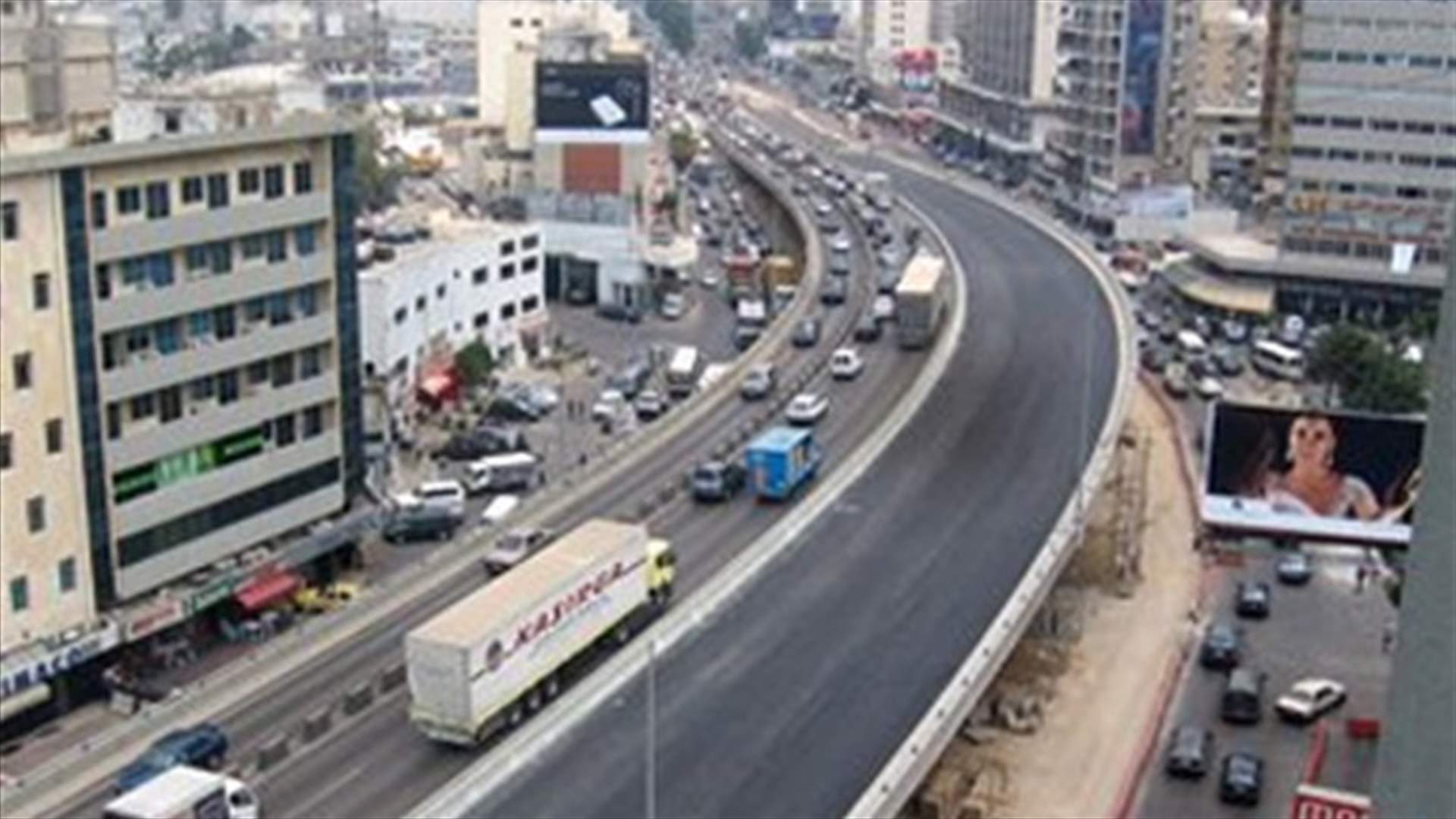 اقفال جسر الدورة على المسلك الشرقي  