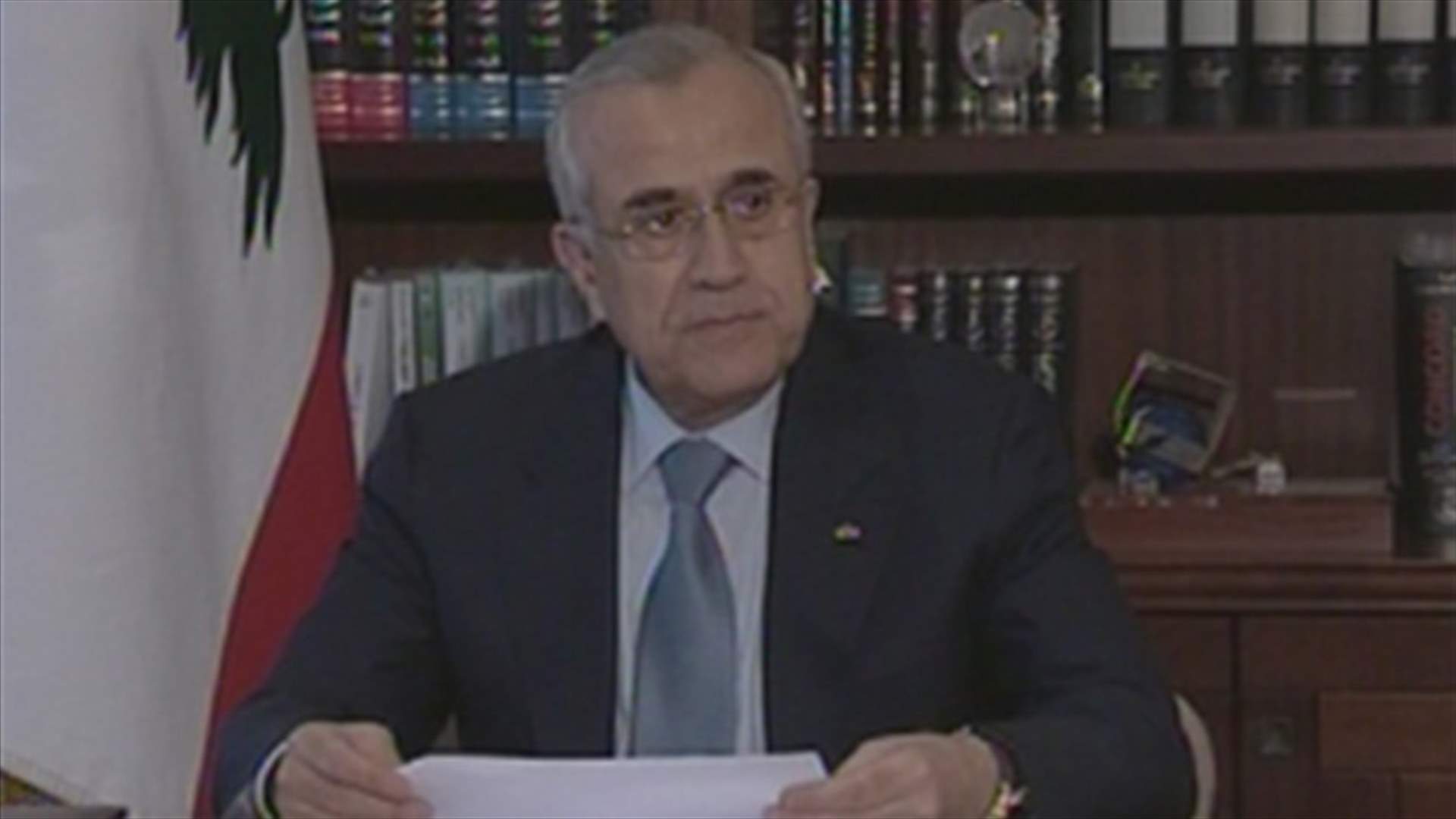 President Sleiman signs draft law suspending electoral deadlines 