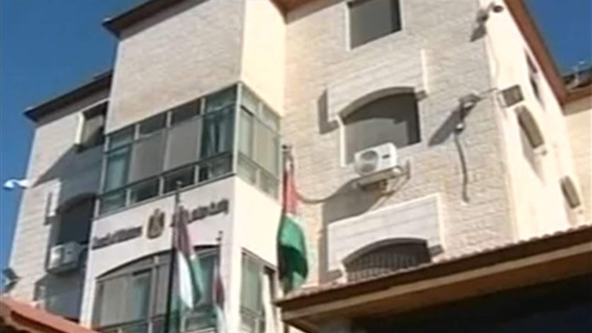 كيف تلقت غزة نبأ استقالة سلام فياض؟