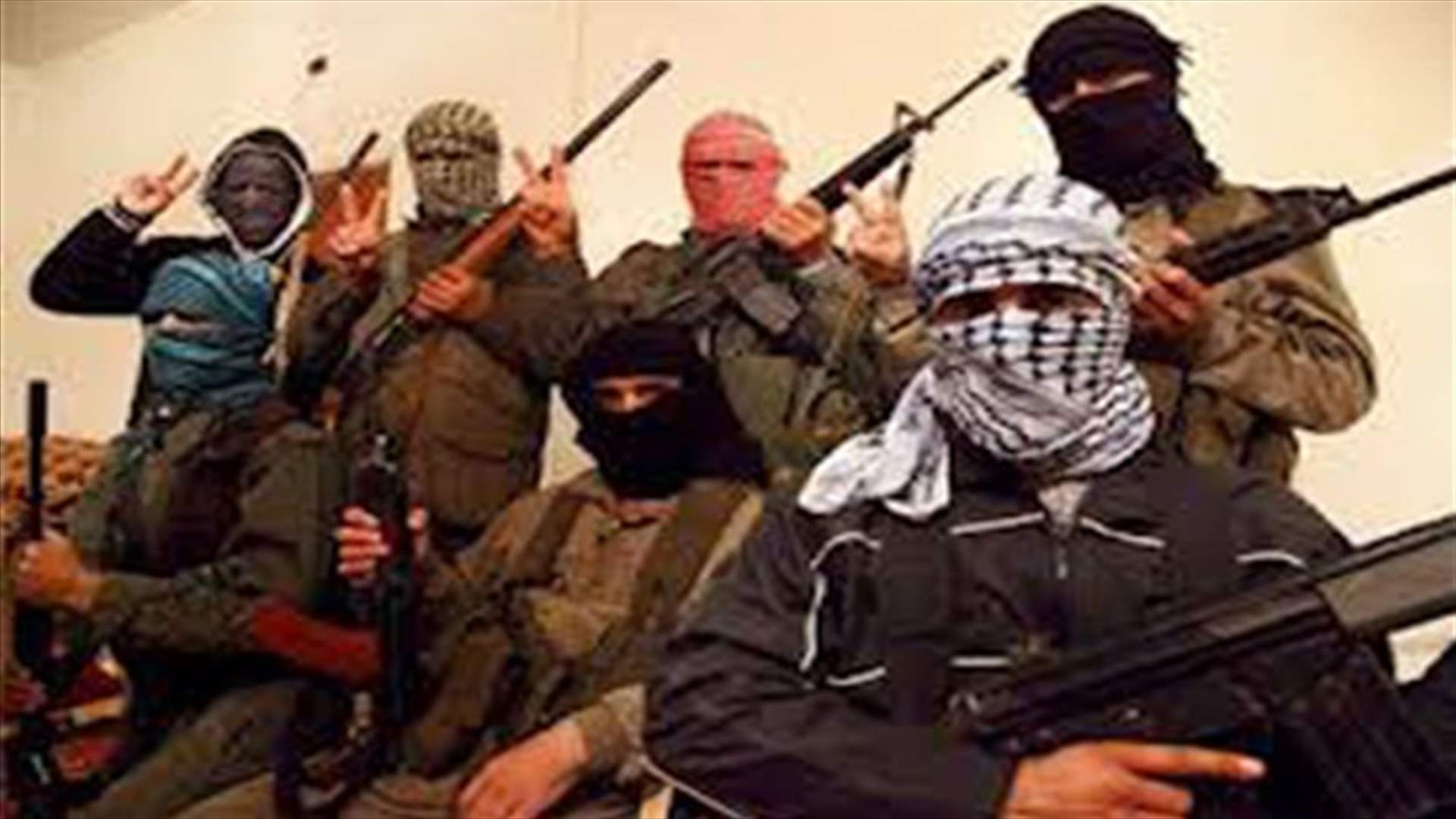 من هي المجموعات التي تقاتل في سوريا؟