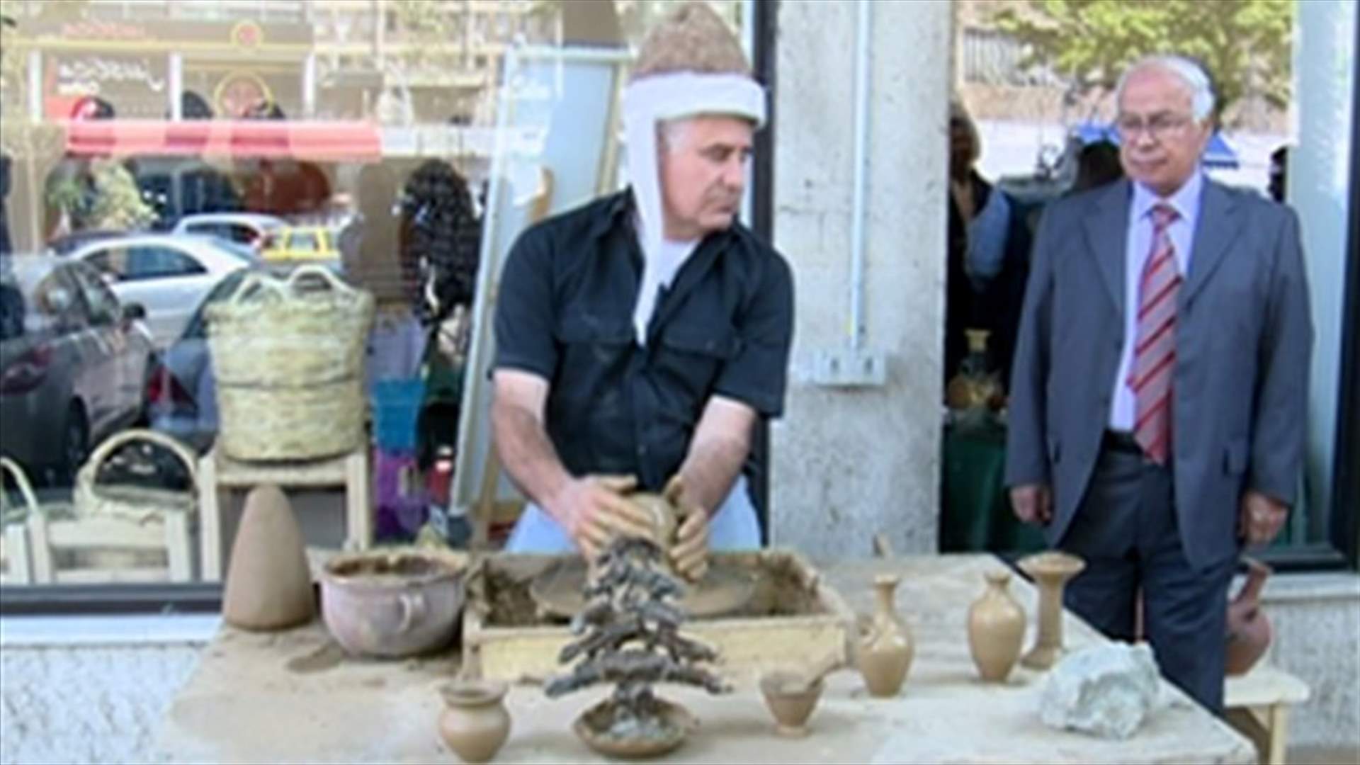 موروثات الاجداد والاباء...في معرض للصناعات الحرفية