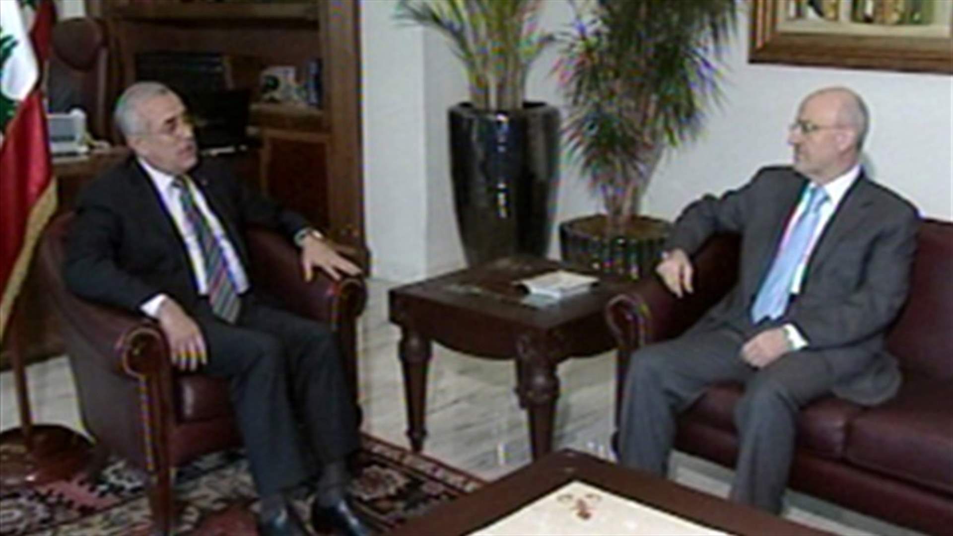 Merkel praises Sleiman's role in maintaining stability