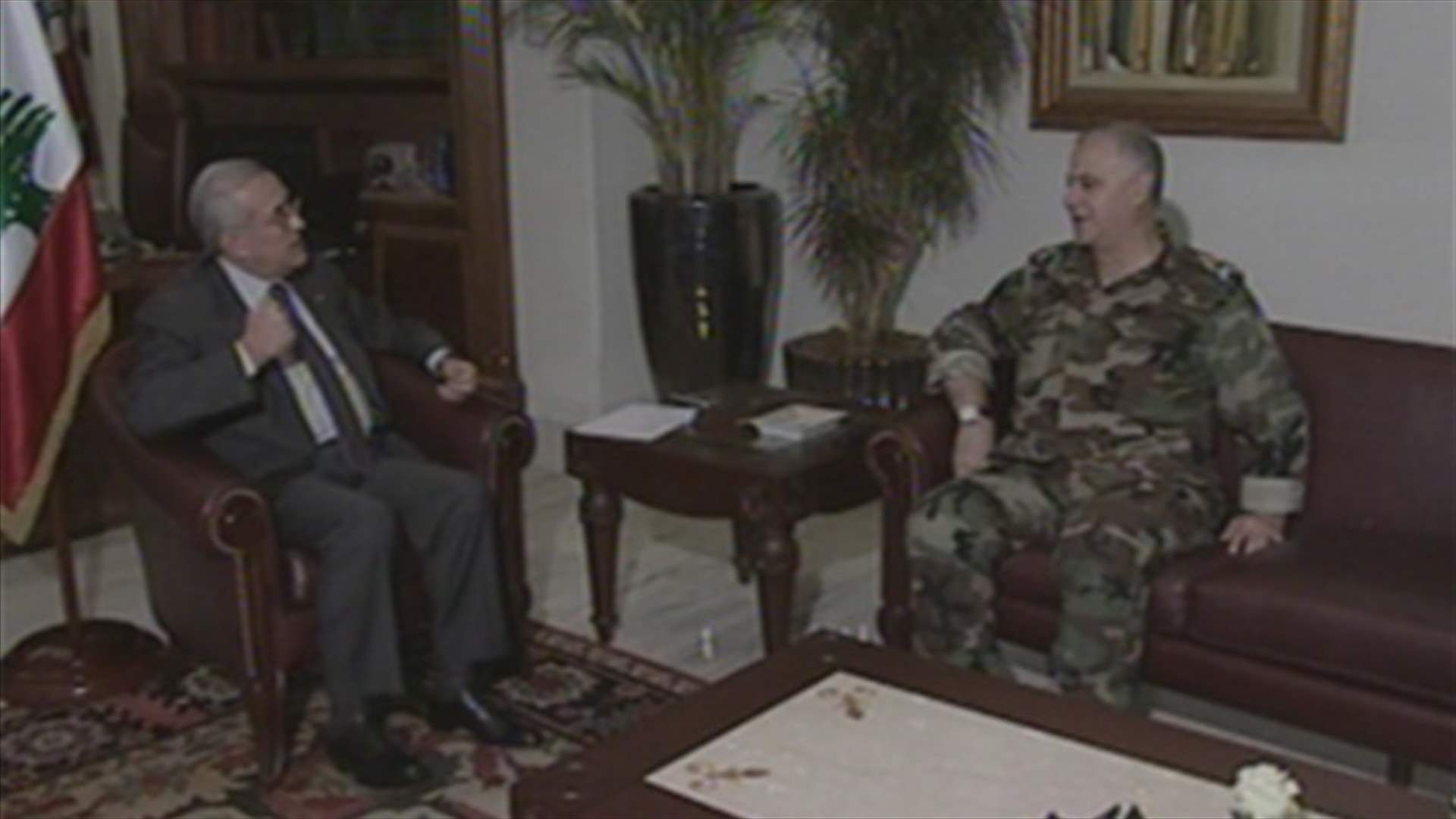  President Sleiman meets with LAF Commander Kahwagi, tackles security situation  