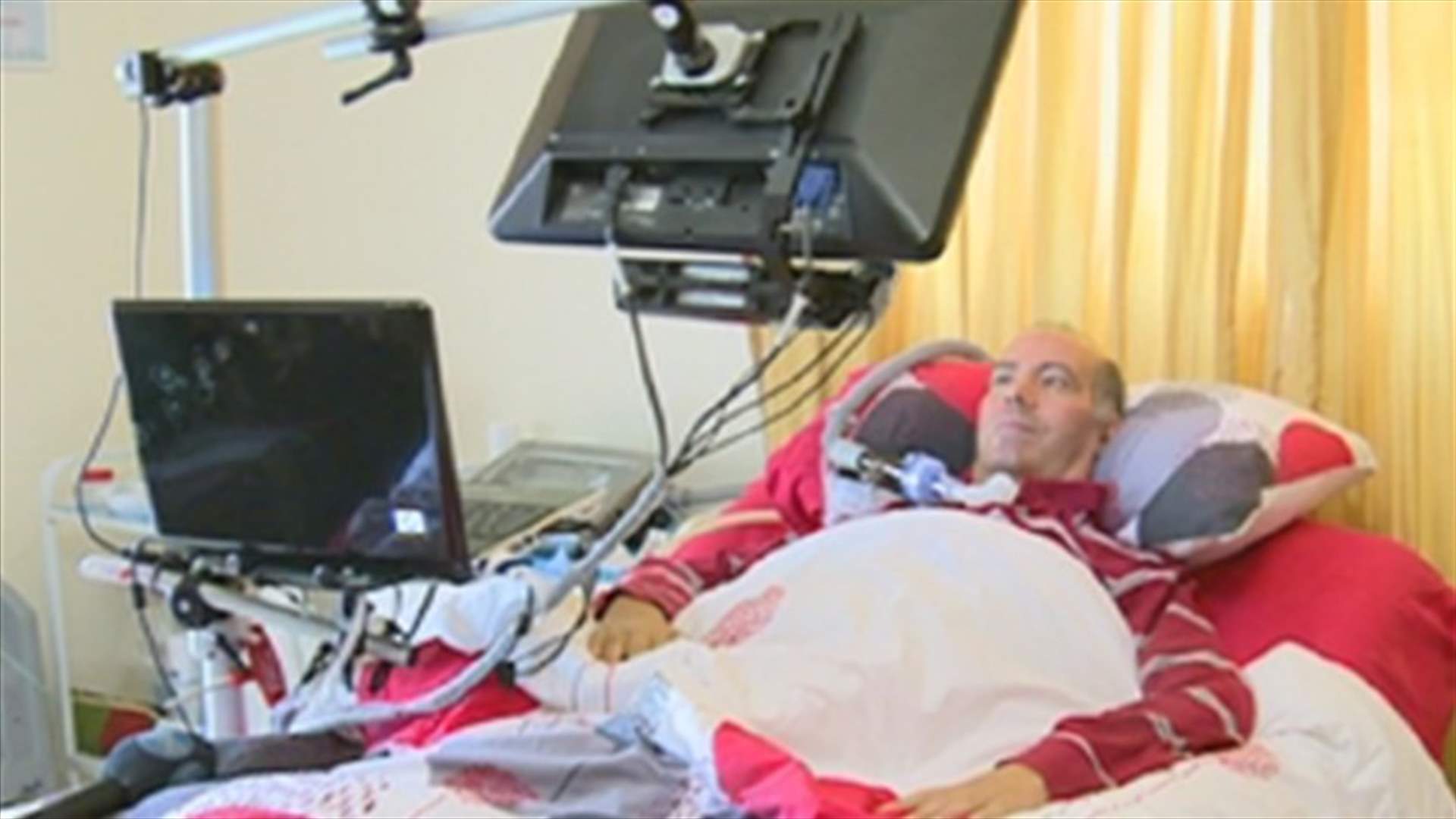 حركة العين تغلب الشلل
