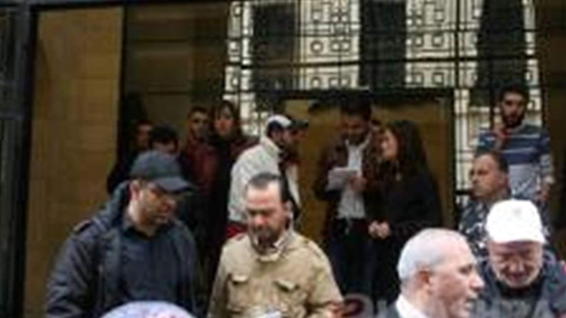 REPORT: Relatives of Lebanese hostages in Aazaz stage sit-in 