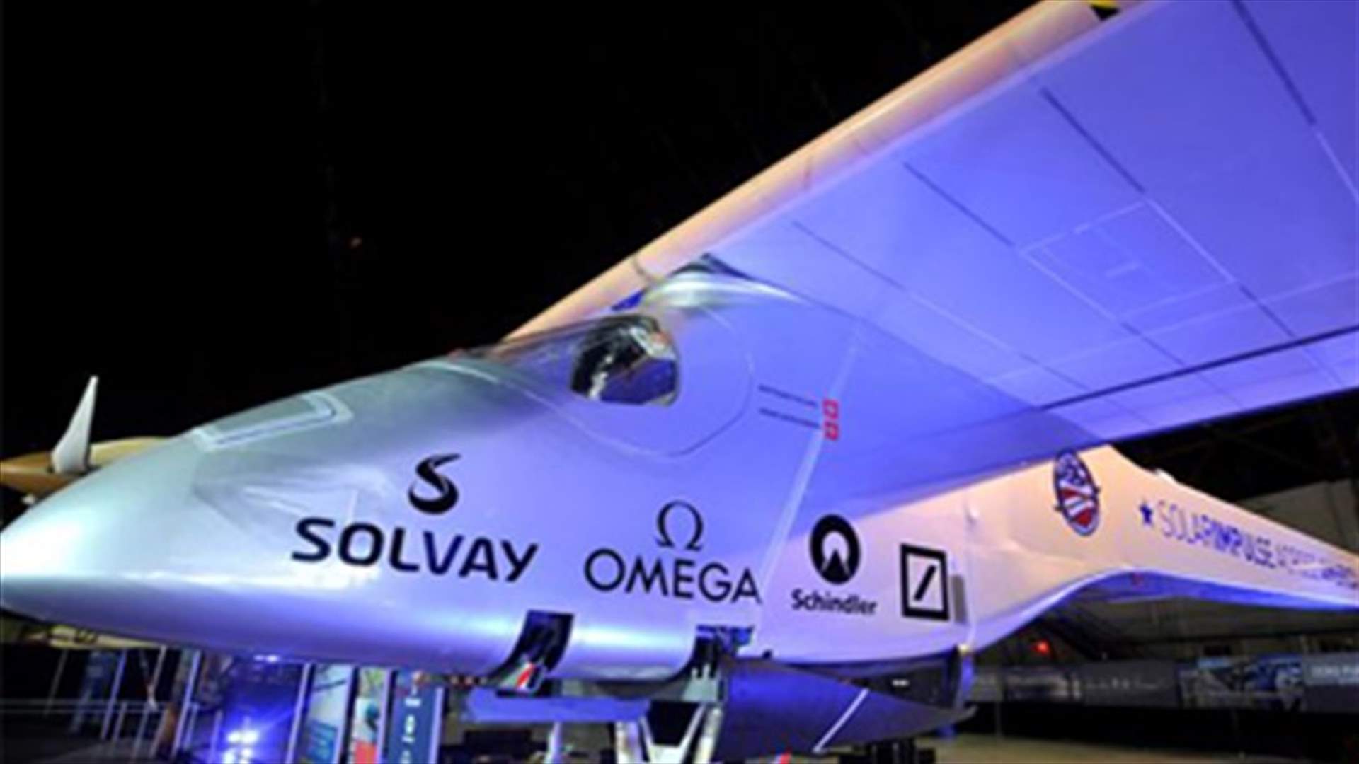 Solar-powered plane takes off for flight across U.S