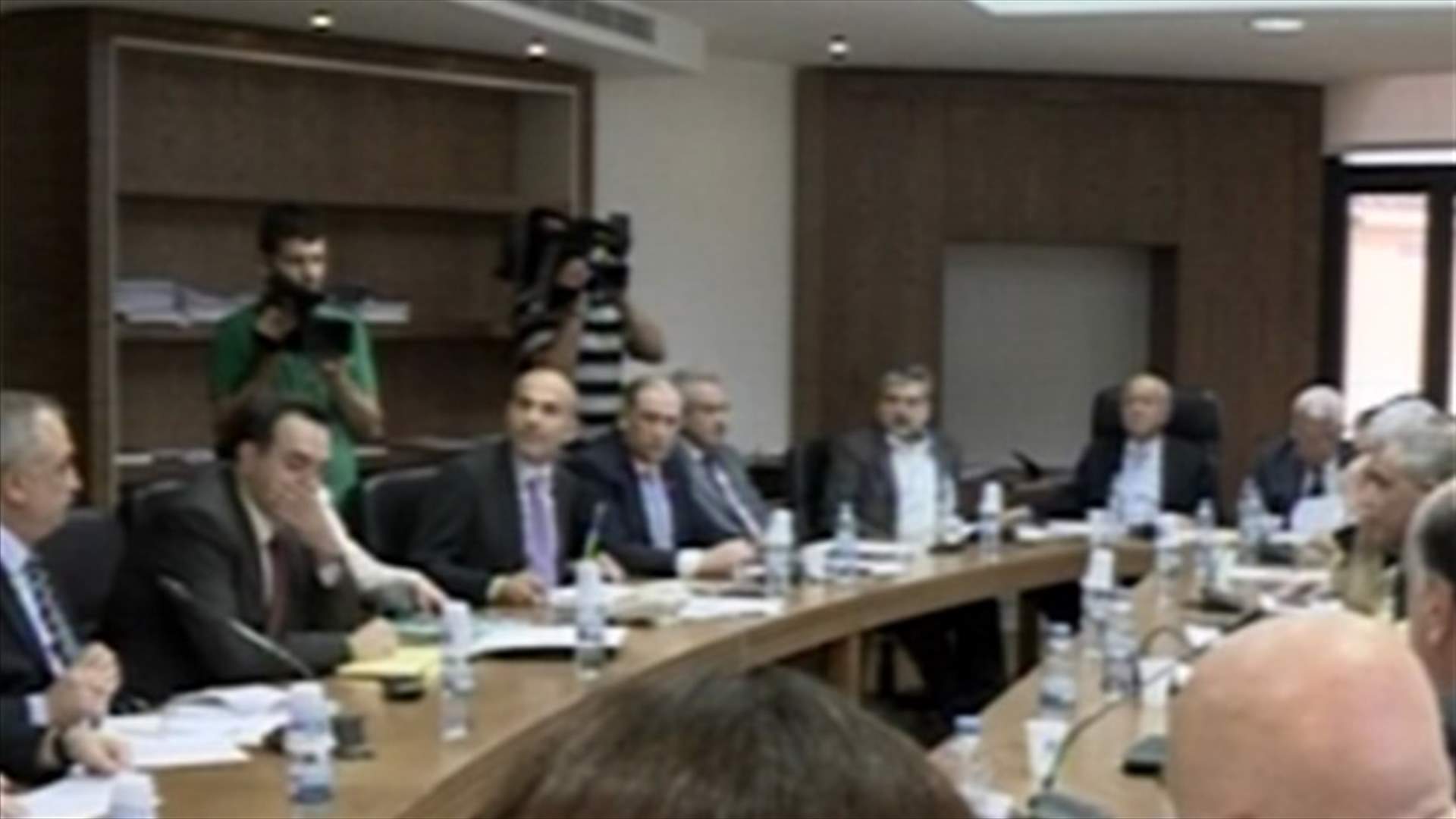 "باخرة فاطمة غول" في لجنة الأشغال النيابية 